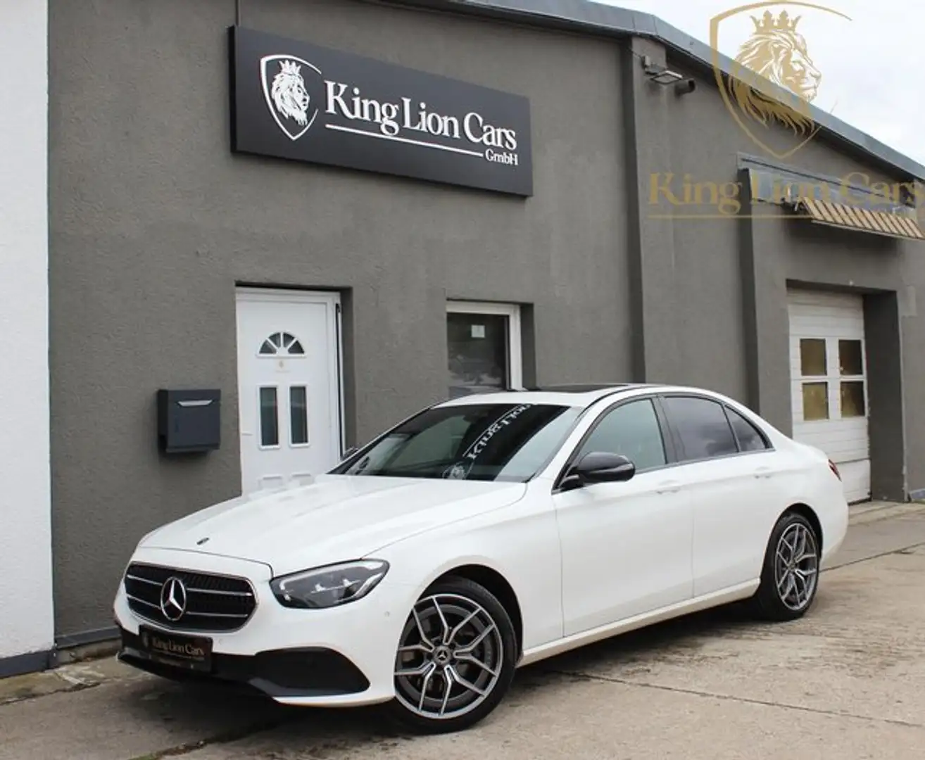 Mercedes-Benz E 220 d 4Matic Limousine AMG 19 ZOLL+MBUX+NIGHT Weiß - 1