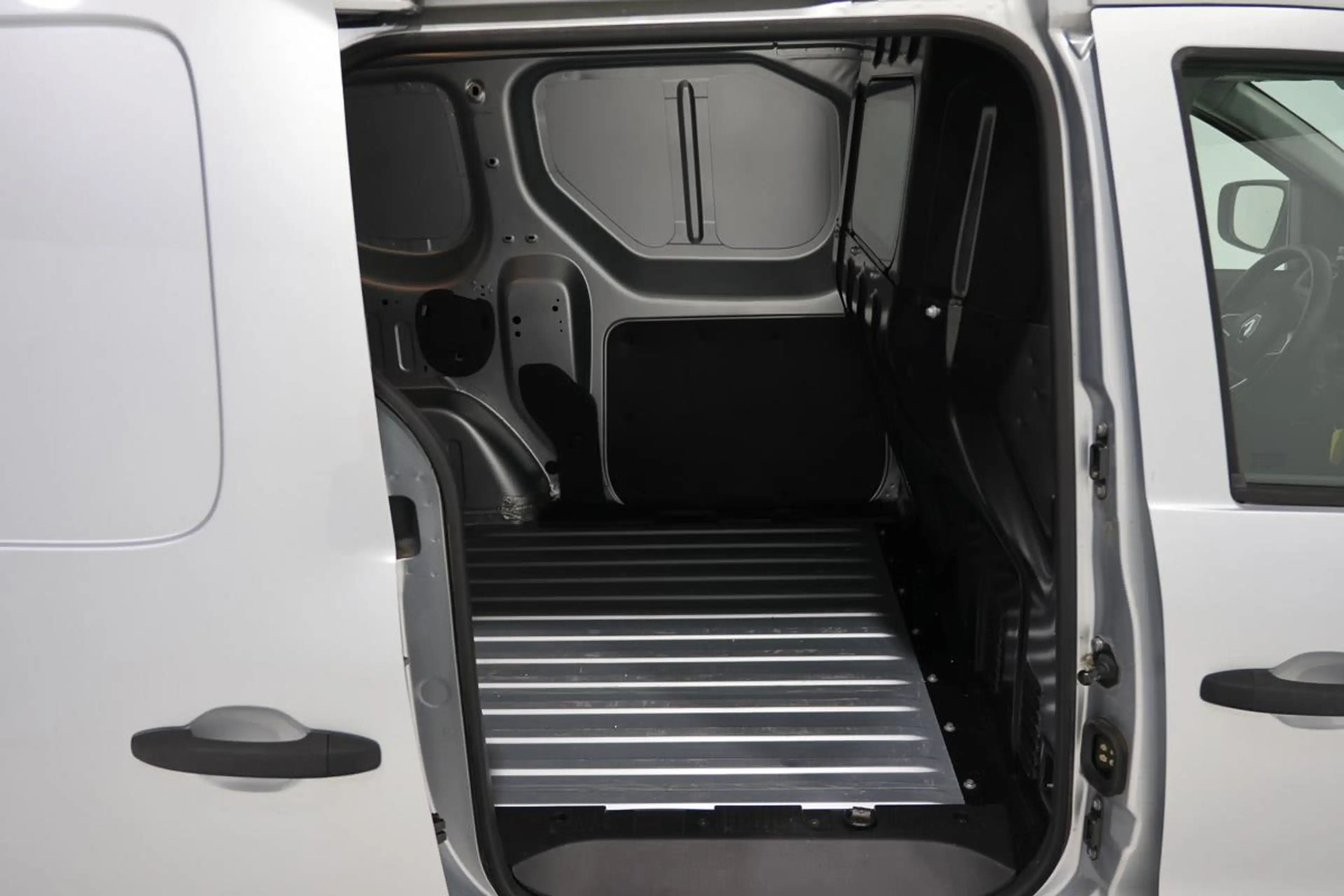 Renault Express 1.3 TCE 102 CLIM - REGU - CARPLAY - GPS — photo 9