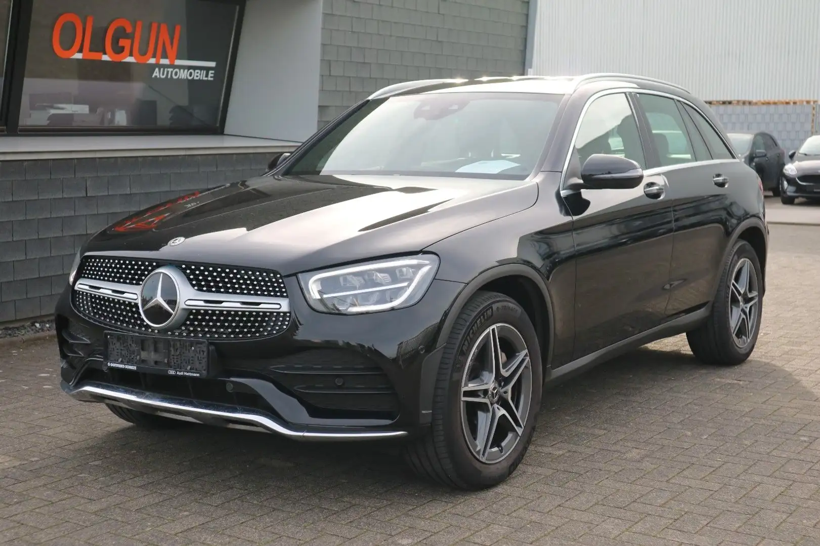 Mercedes-Benz GLC 220 d 4Matic AMG *AMBIENTE*LED*CAM* Schwarz - 1