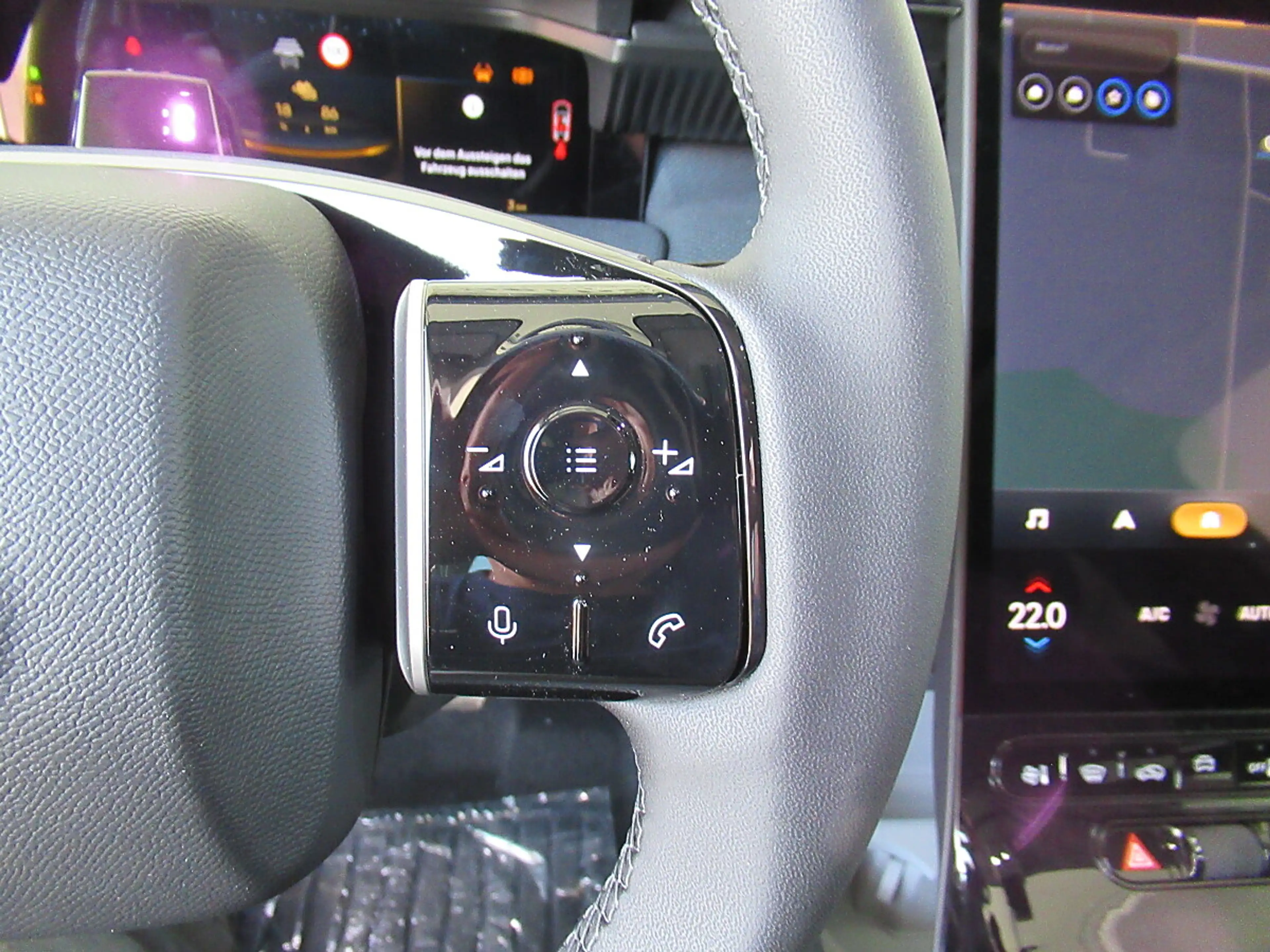 Citroen C5 Aircross Elektro 210 Standard Range 73,7kWh Max *Matrix-... — photo 12