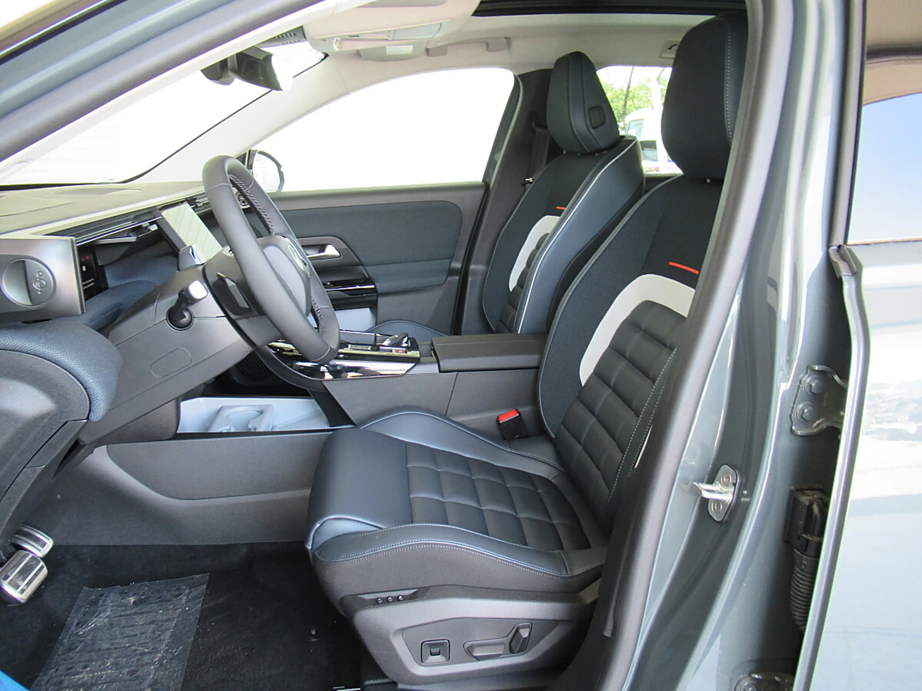Citroen C5 Aircross Elektro 210 Standard Range 73,7kWh Max *Matrix-... — photo 8