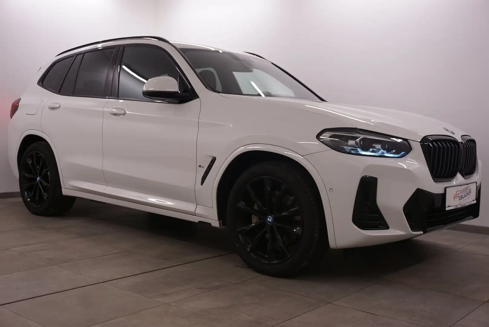 BMW X3 xDrive 30 e M Sport // Anhängervorrichtung // Weiß - 1