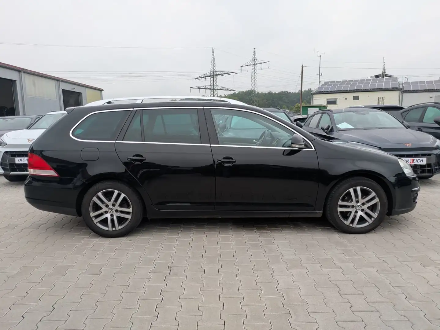 Volkswagen Golf 1.9 TDI Sportline PANO*LEDER*NAVI*TEMP*TÜV Negro - 2