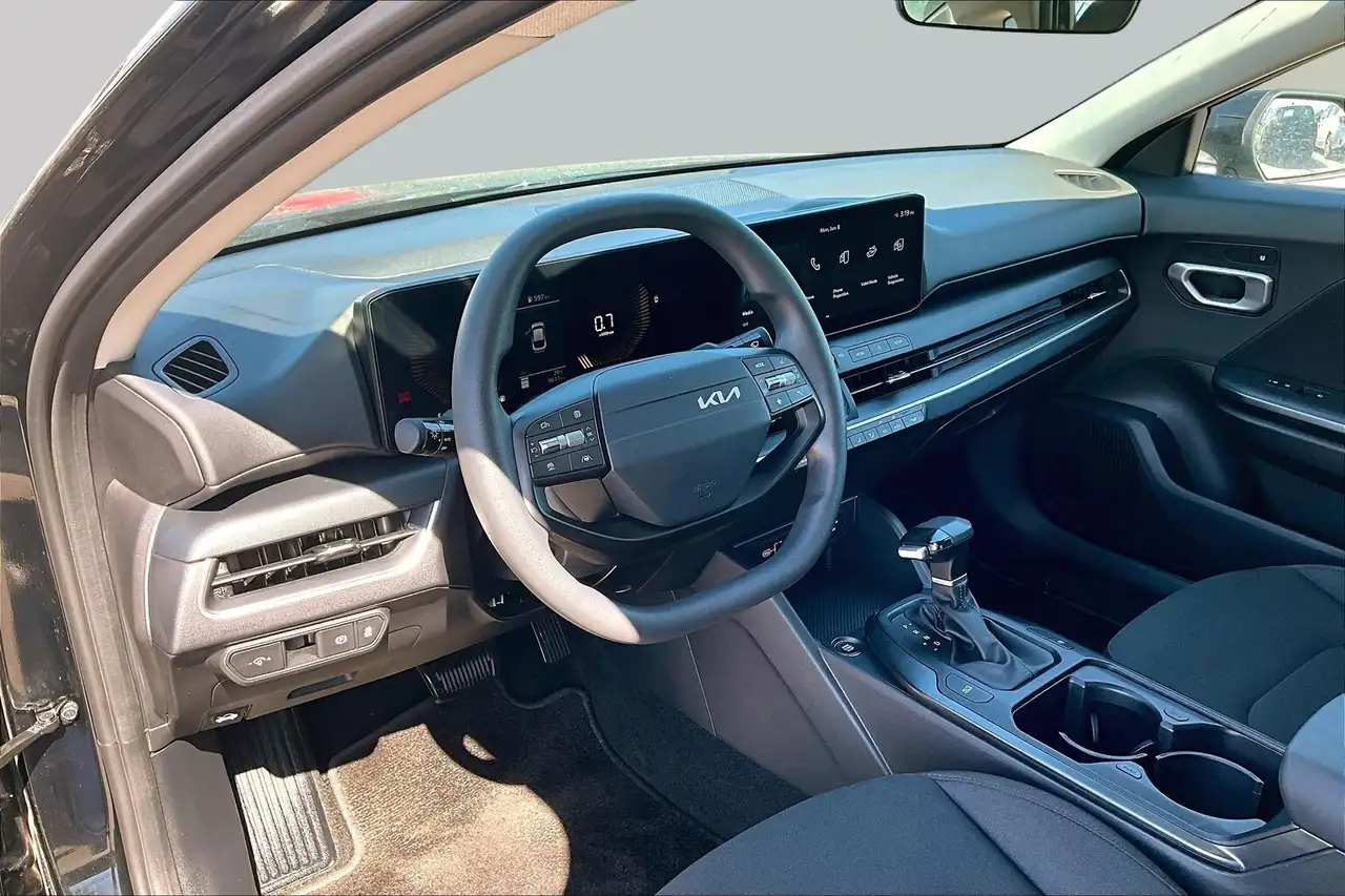 Kia K4 fotografie Kia K4