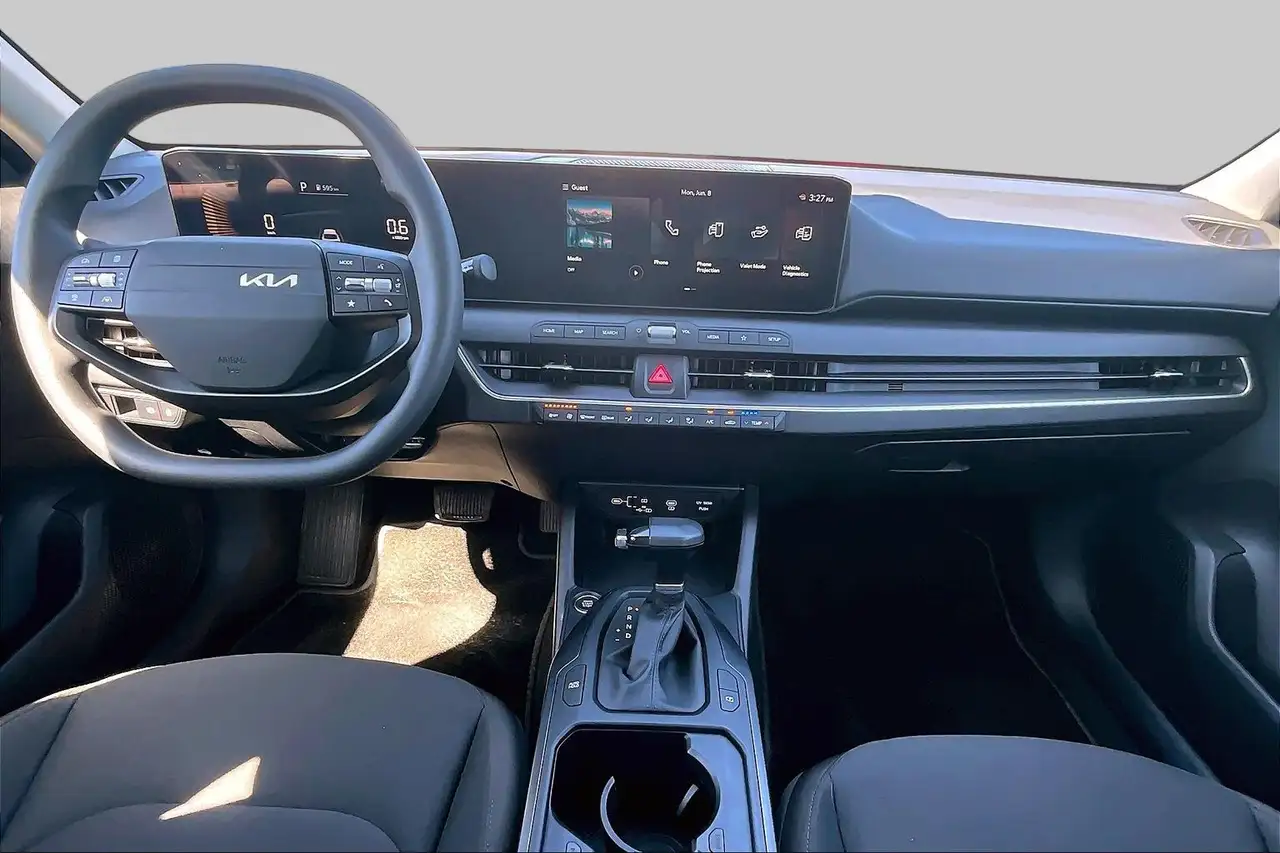 Kia K4 fotografie Kia K4