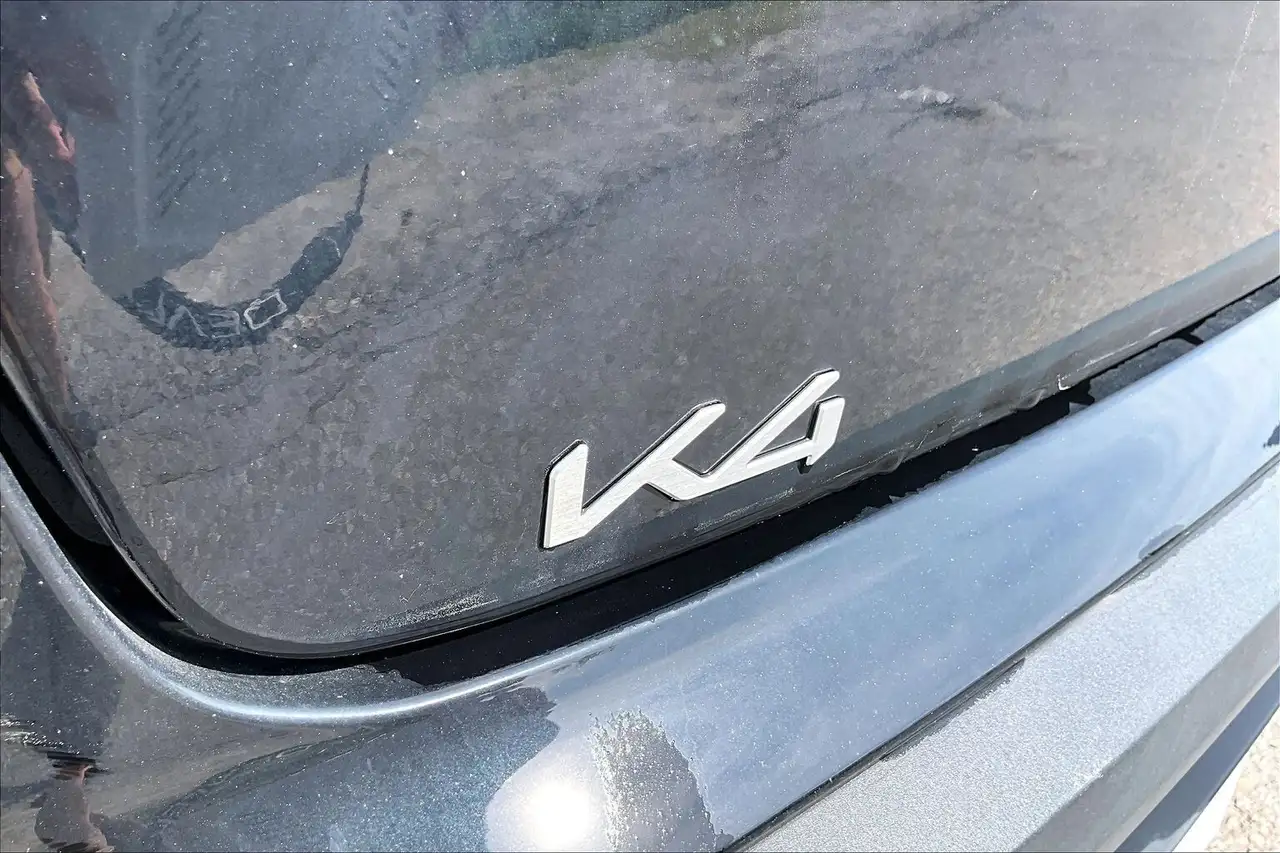 Kia K4 fotografie Kia K4