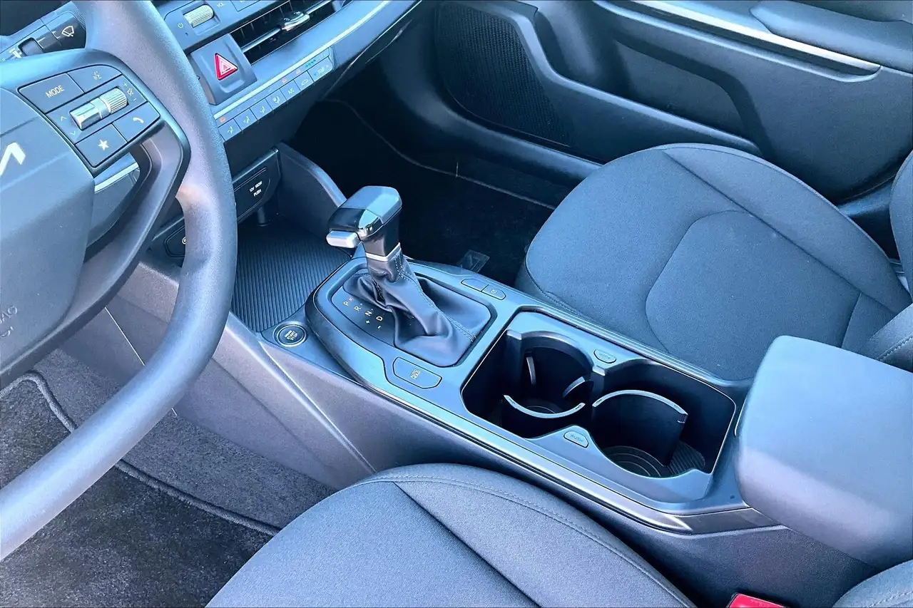 Kia K4 fotografie Kia K4