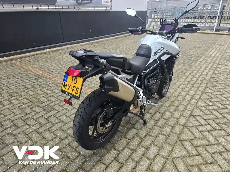 Triumph Tiger 900 - foto 4