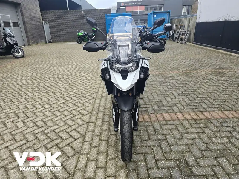 Triumph Tiger 900 - foto 6