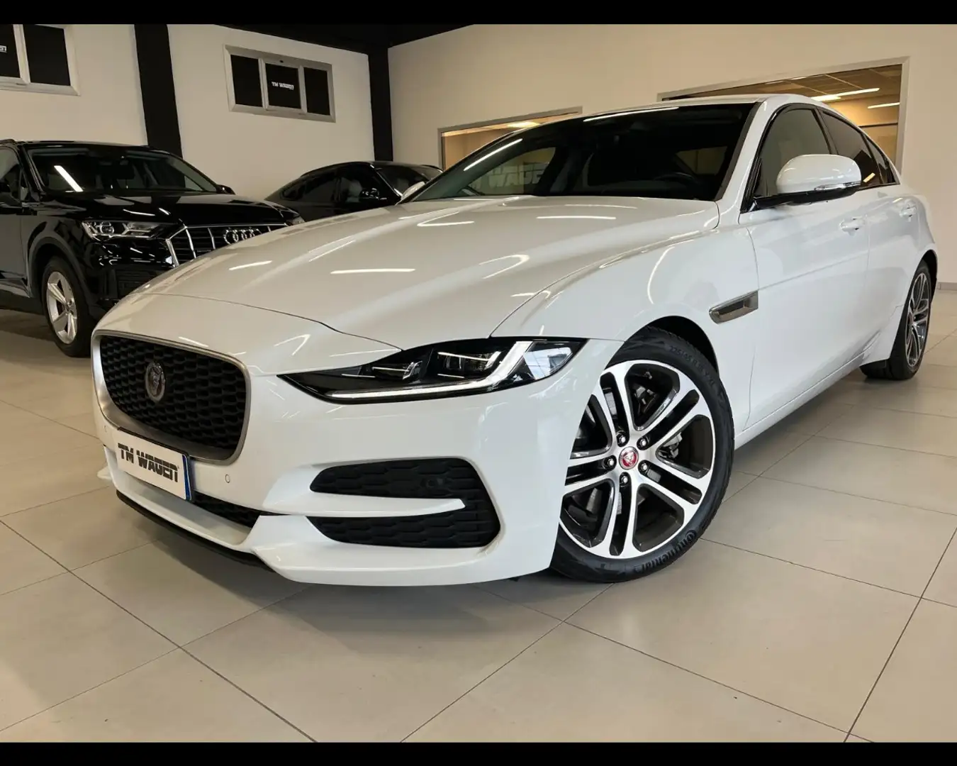 Jaguar XE 2.0 D 204 CV aut. S Weiß - 1