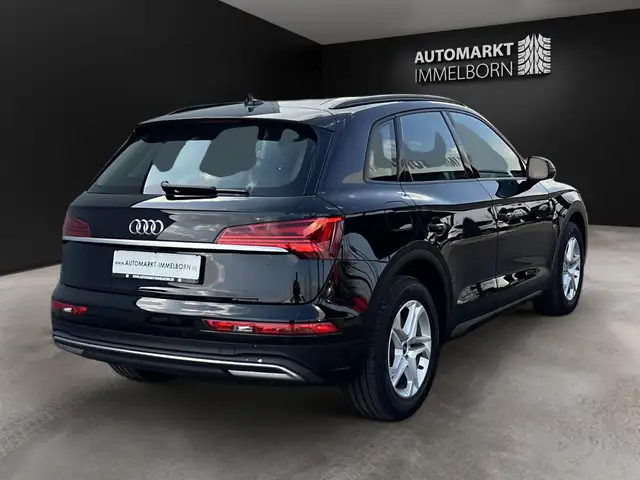 Audi Q5 view 6