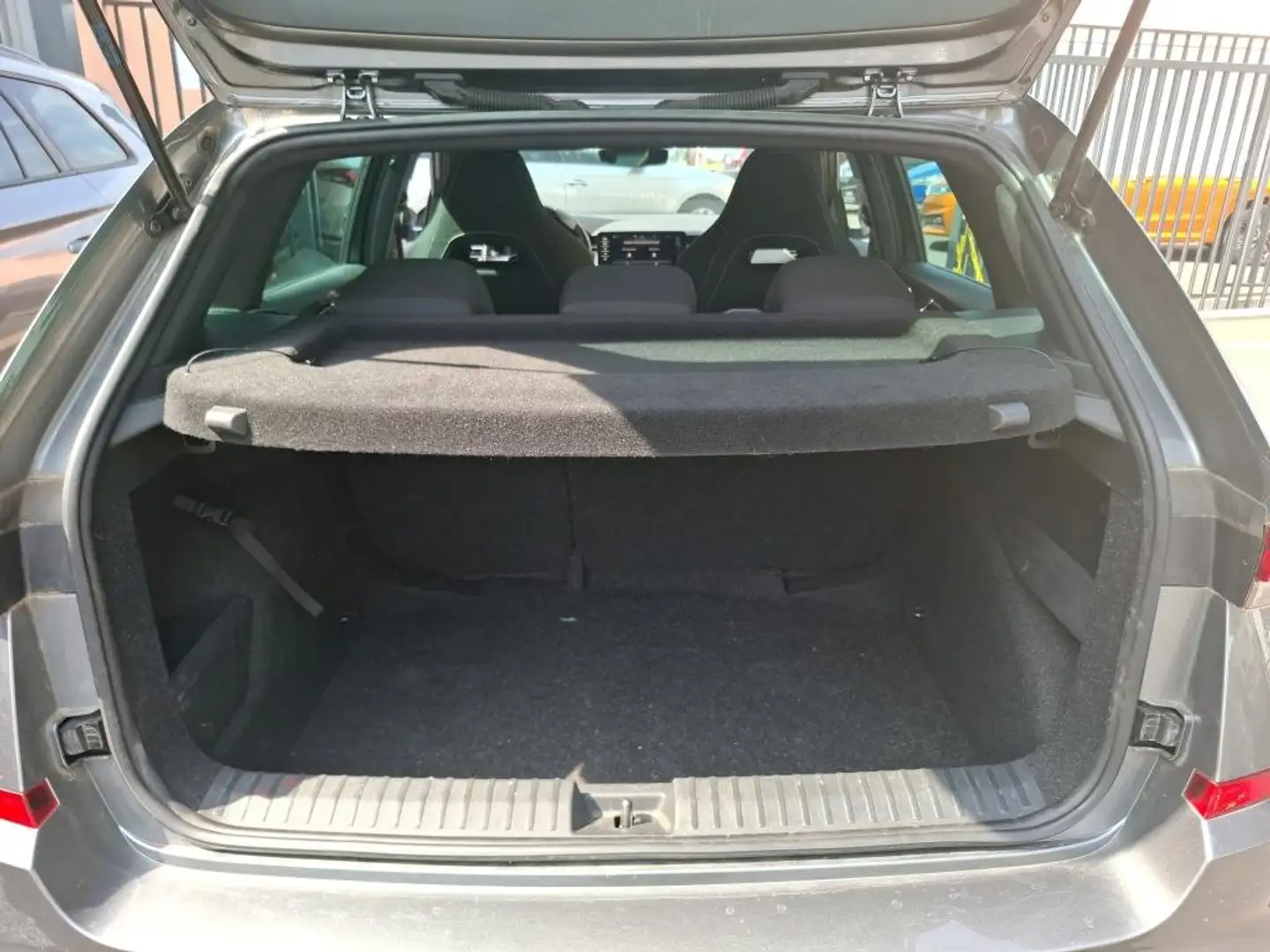 Skoda Kamiq Kamiq 1.0 TSI Evo 110 ch DSG7 Monte-Carlo Gris - 2