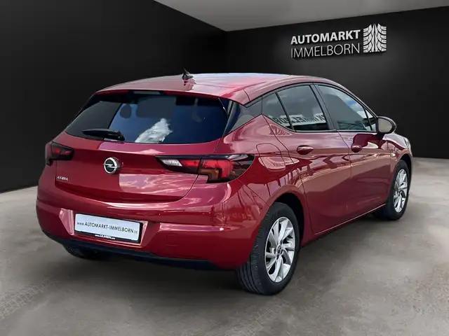 Opel Astra view 7