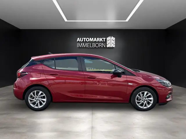 Opel Astra view 12