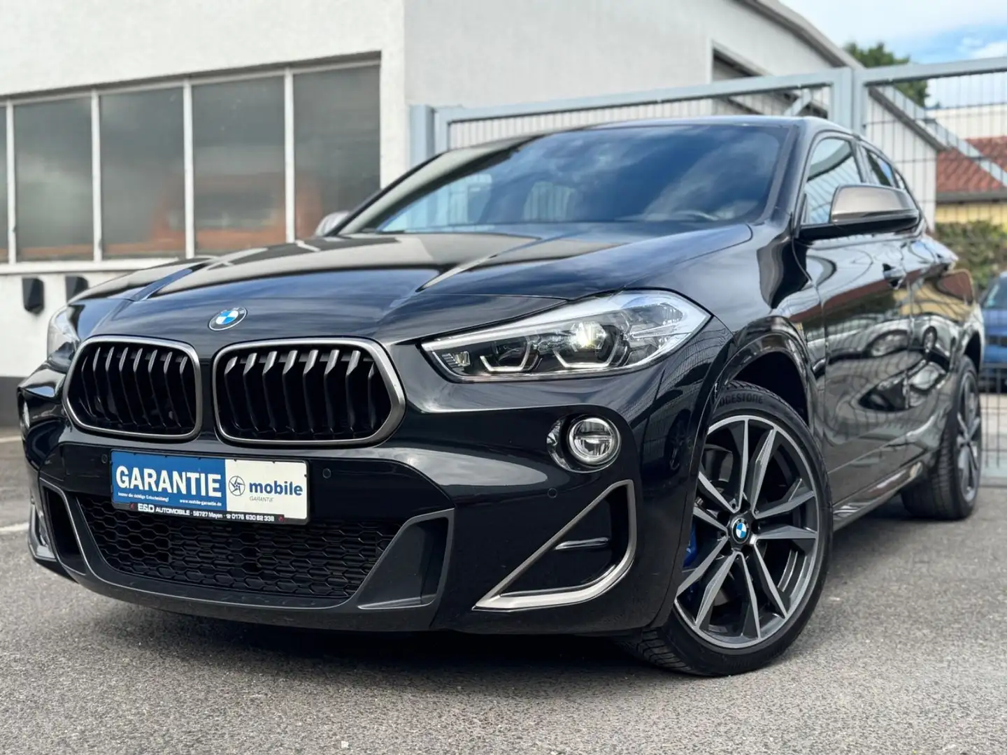 BMW X2 xDrive M35i*HEADUP*HARMAN KARDON*STANDHEIZUNG Zwart - 2