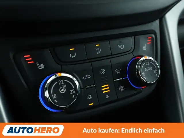 Opel Zafira Tourer view 24