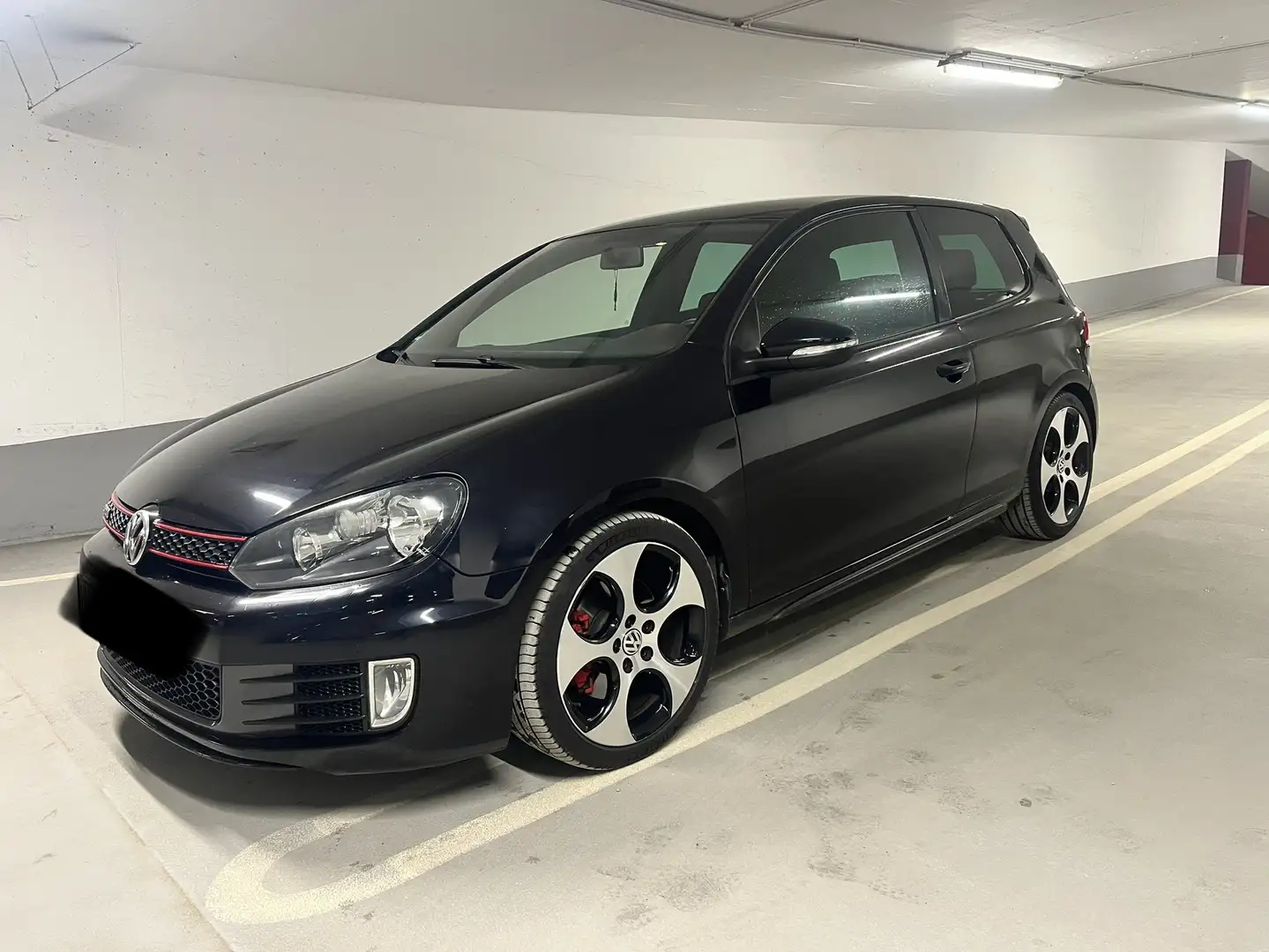Volkswagen Golf GTI 2.0 GTI Euro5 - 1