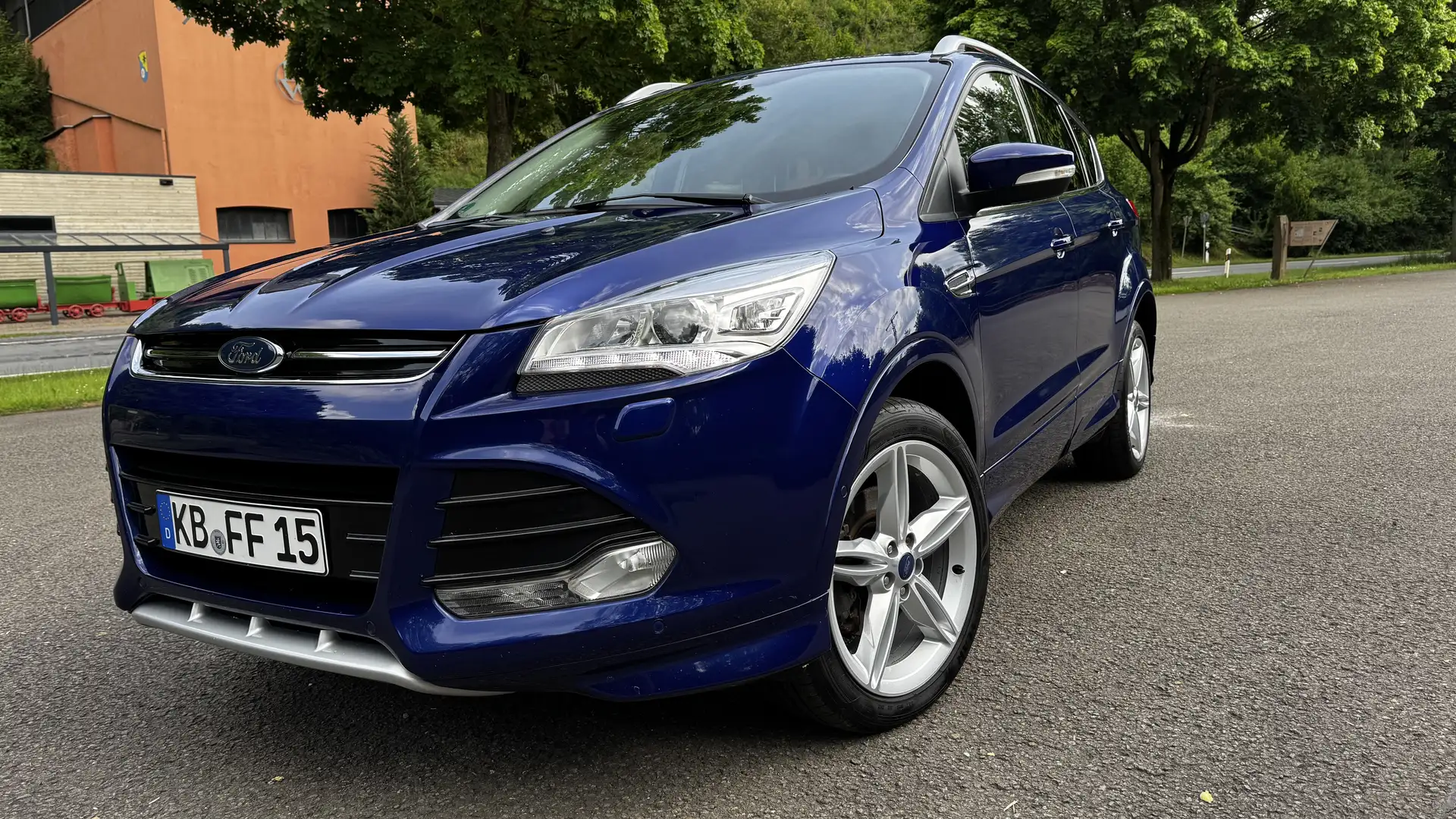 Ford Kuga Individual - 1