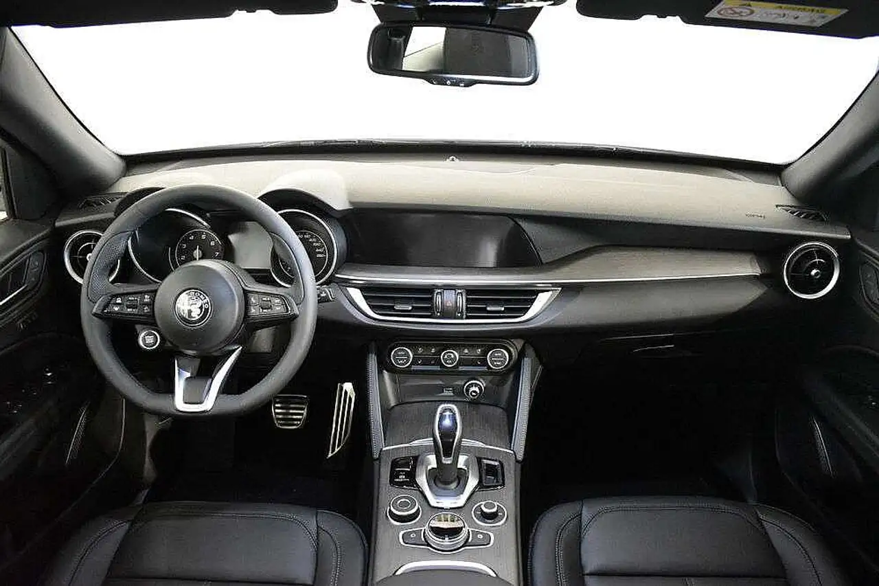 Alfa Romeo Stelvio 2022