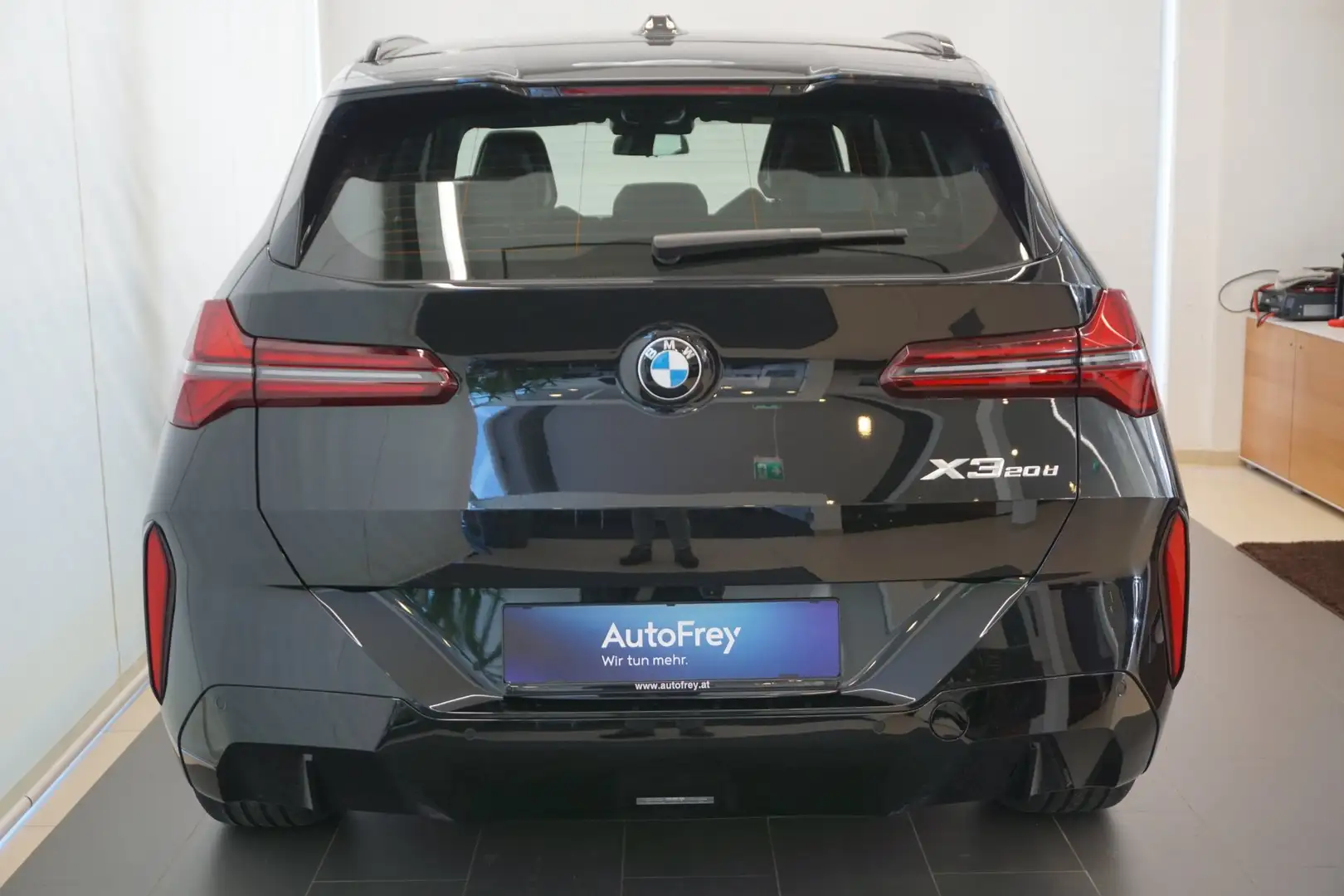 BMW X3 20d xDrive Schwarz - 2