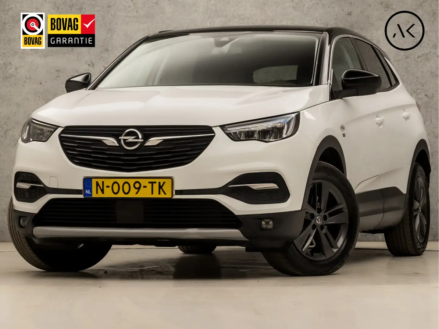 Opel Grandland X 1.2 Turbo Sport (APPLE CARPLAY, GROOT NAVI, CAMERA Wit - 1