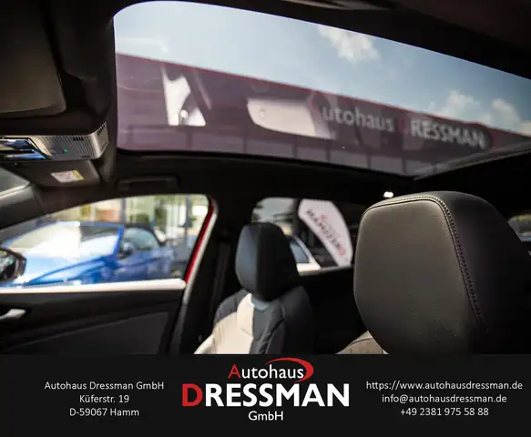 Volkswagen Id.4 view 9