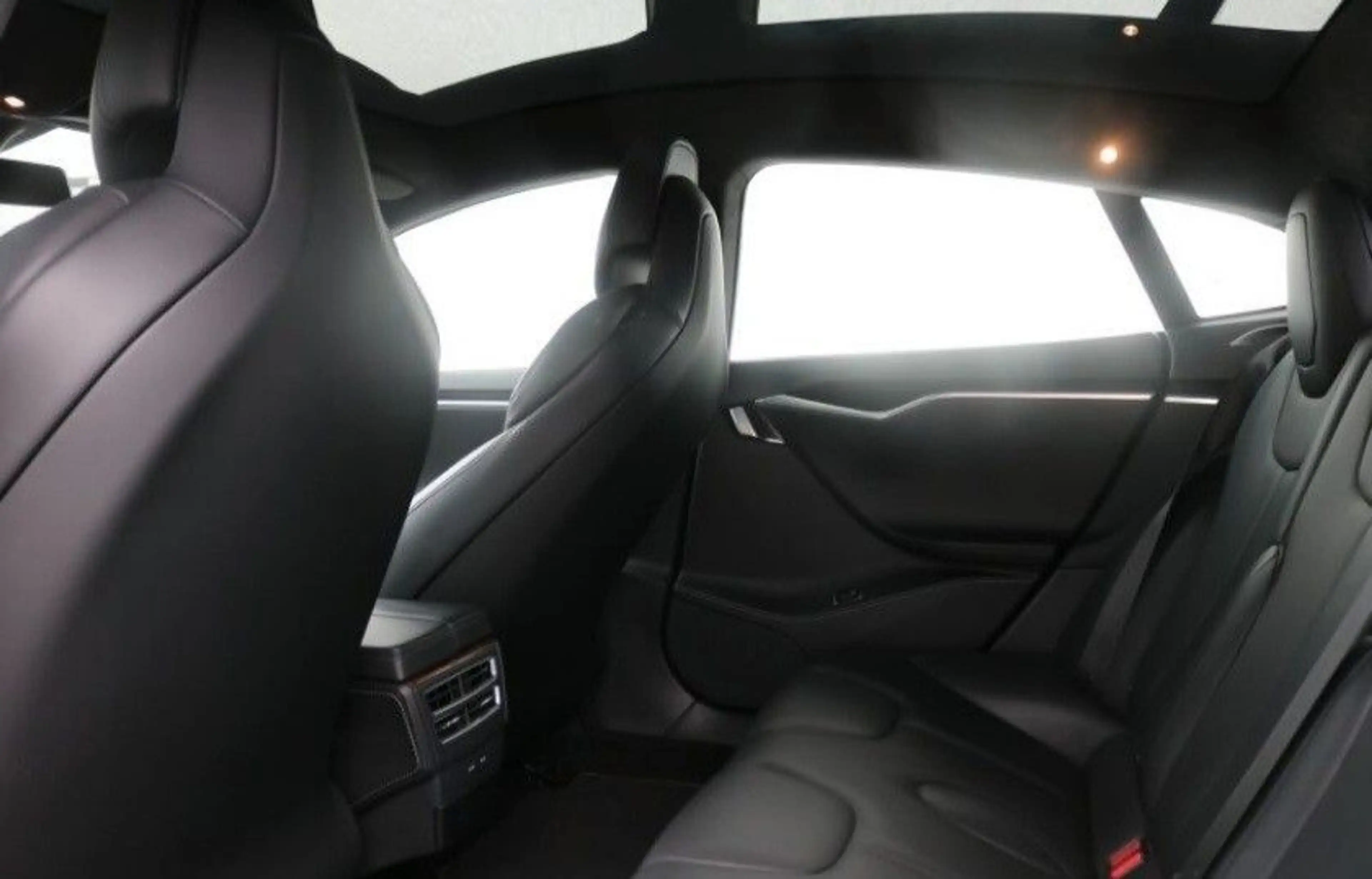 Tesla Model S 75D, 1.Hd, TÜV neu, Leder, 21 Zoll, WR++ — photo 14