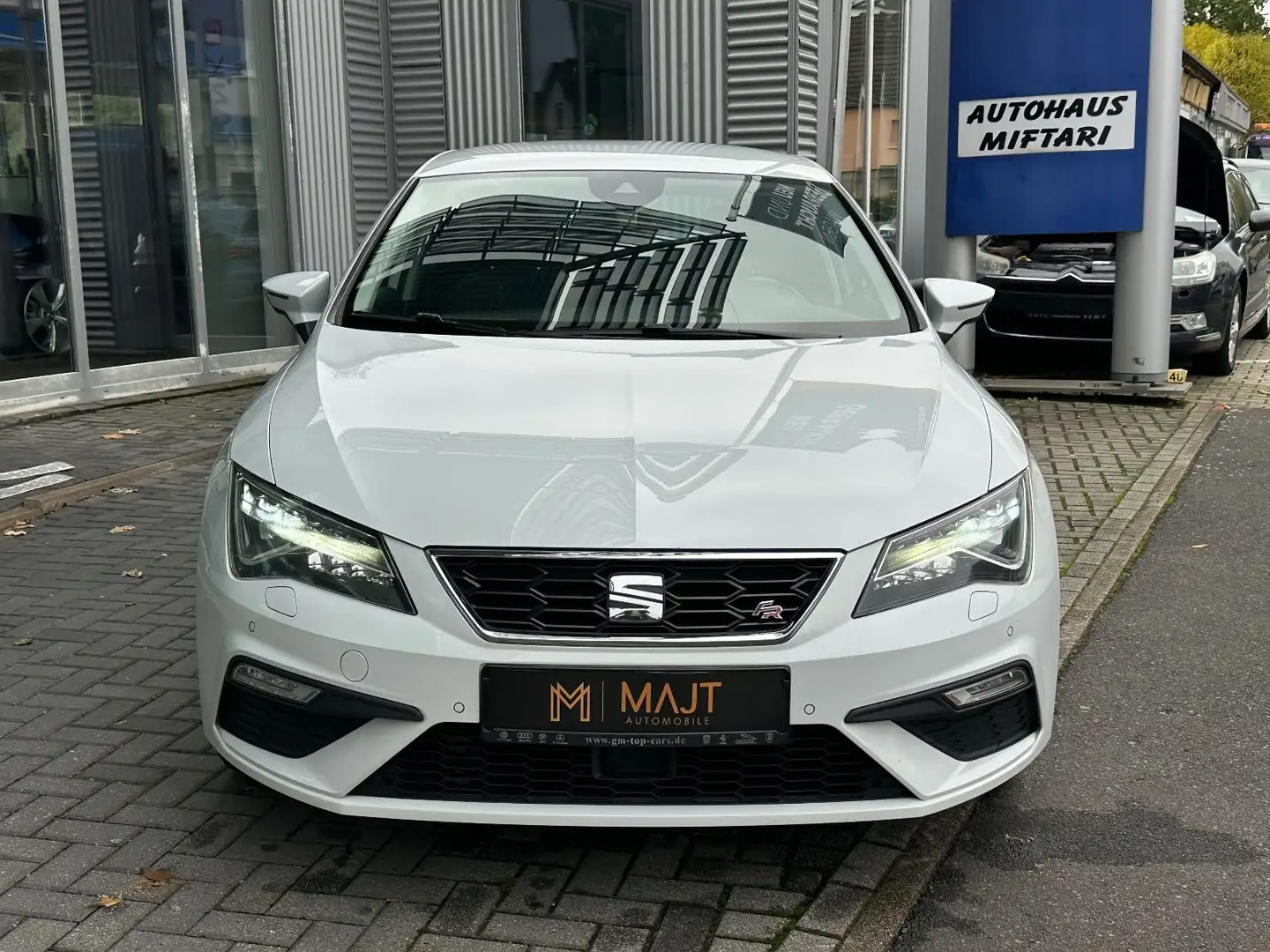 SEAT Leon FR 2.0TDI DSG LED NAVI ACC SPORT DAB Weiß - 2