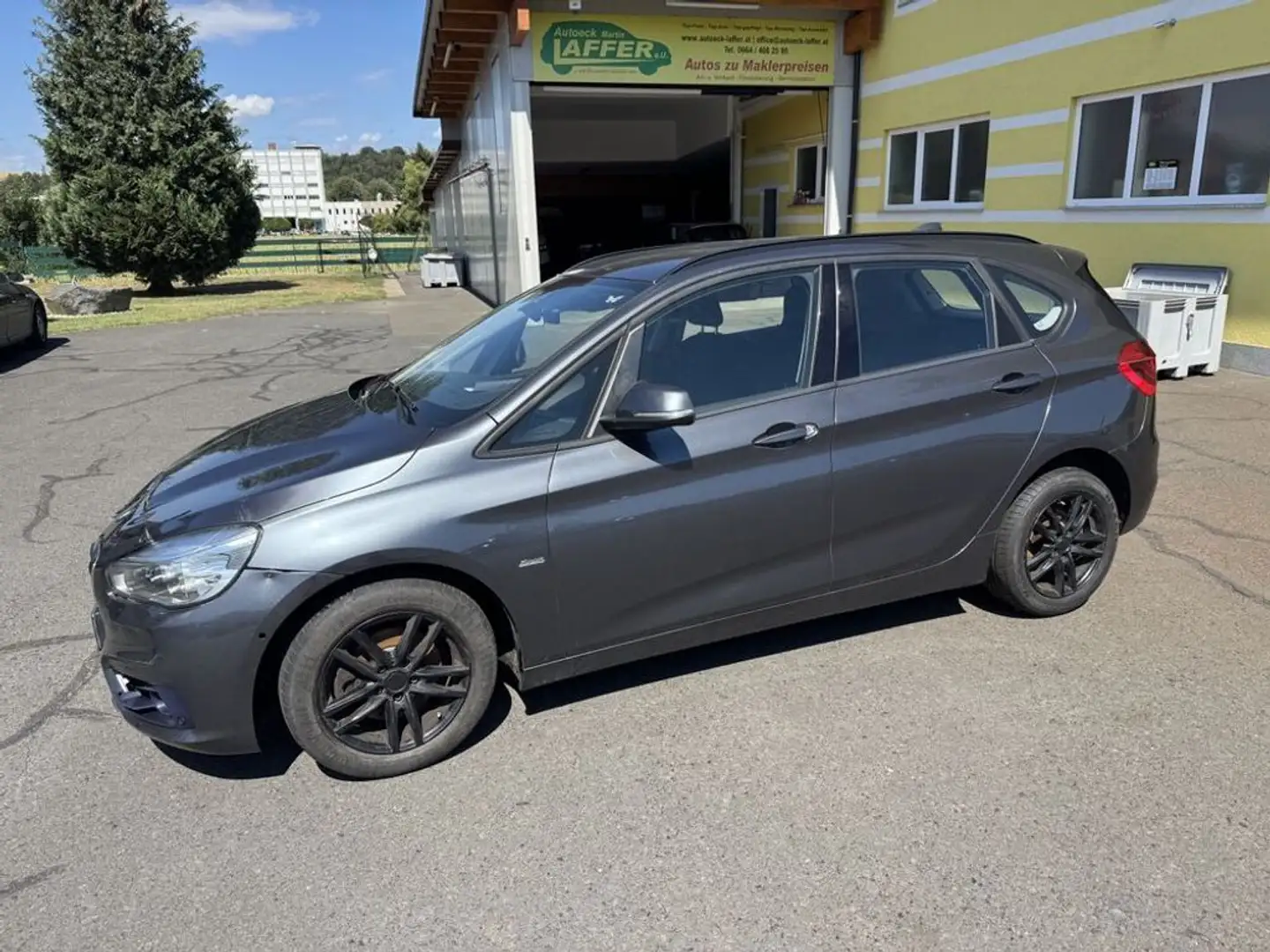 BMW 218 d Sport Line - UNFALLWAGEN - EXPORT - TEILE Grau - 2