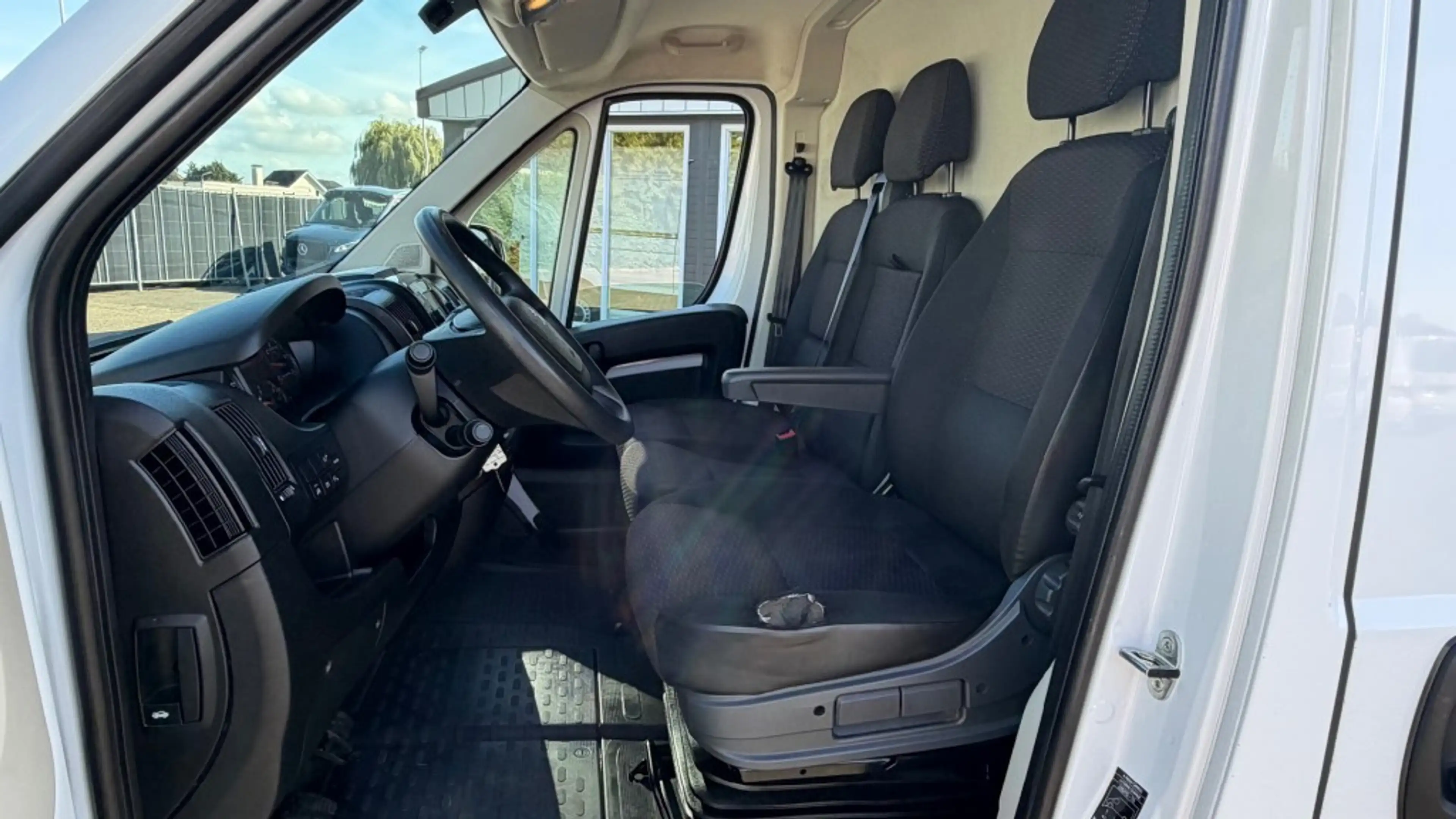 Peugeot Boxer 2.2 HDI 88KW 120PK L2H2 EURO 6 AIRCO/ CRUISE CONTR — photo 18