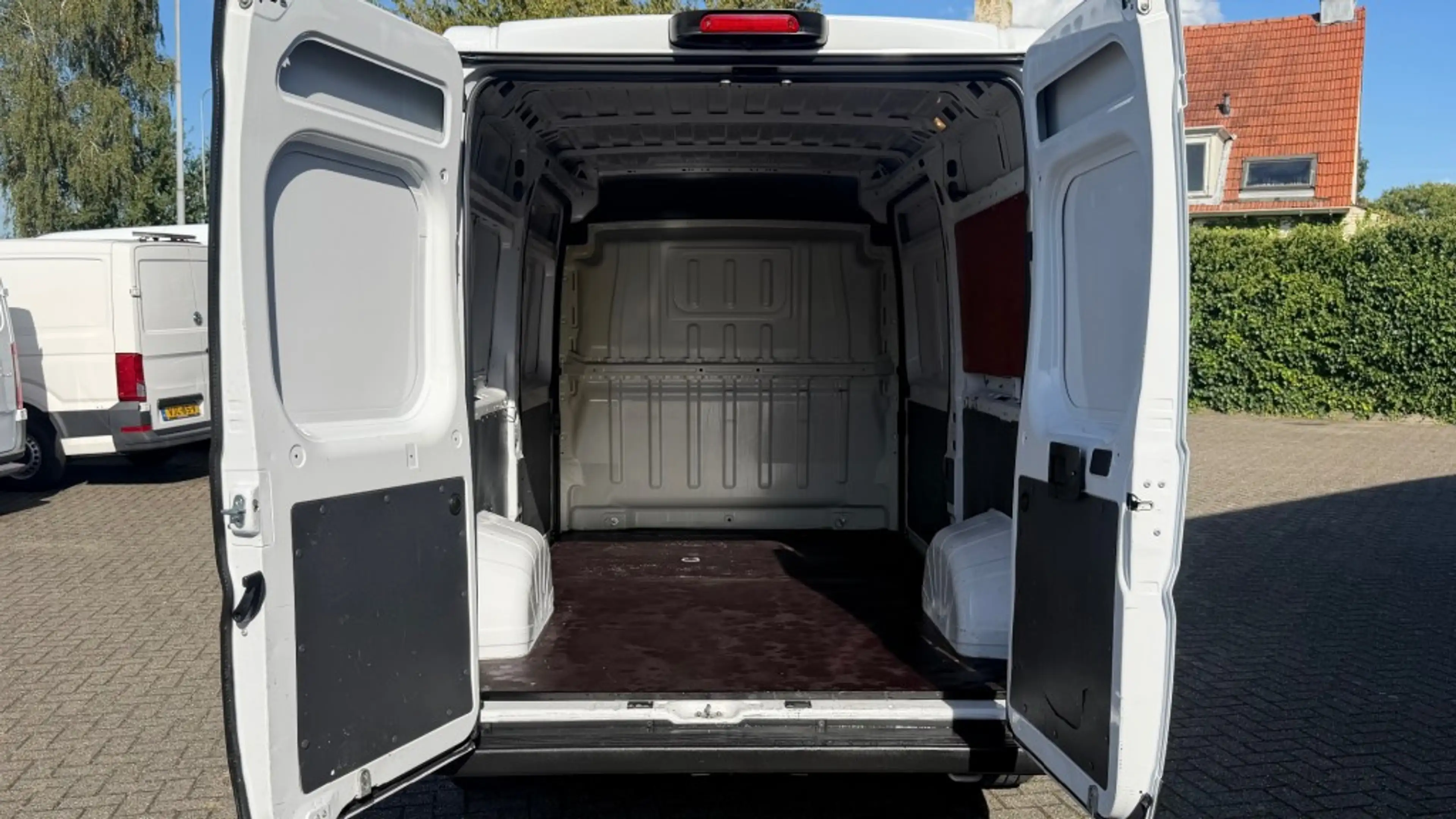 Peugeot Boxer 2.2 HDI 88KW 120PK L2H2 EURO 6 AIRCO/ CRUISE CONTR — photo 11