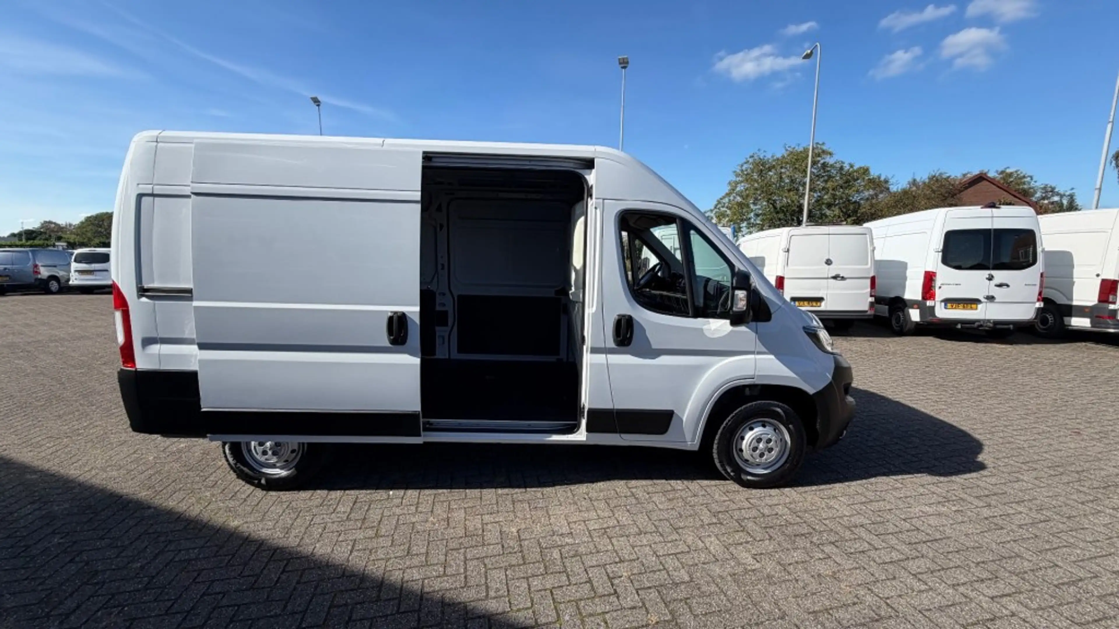Peugeot Boxer 2.2 HDI 88KW 120PK L2H2 EURO 6 AIRCO/ CRUISE CONTR — photo 5