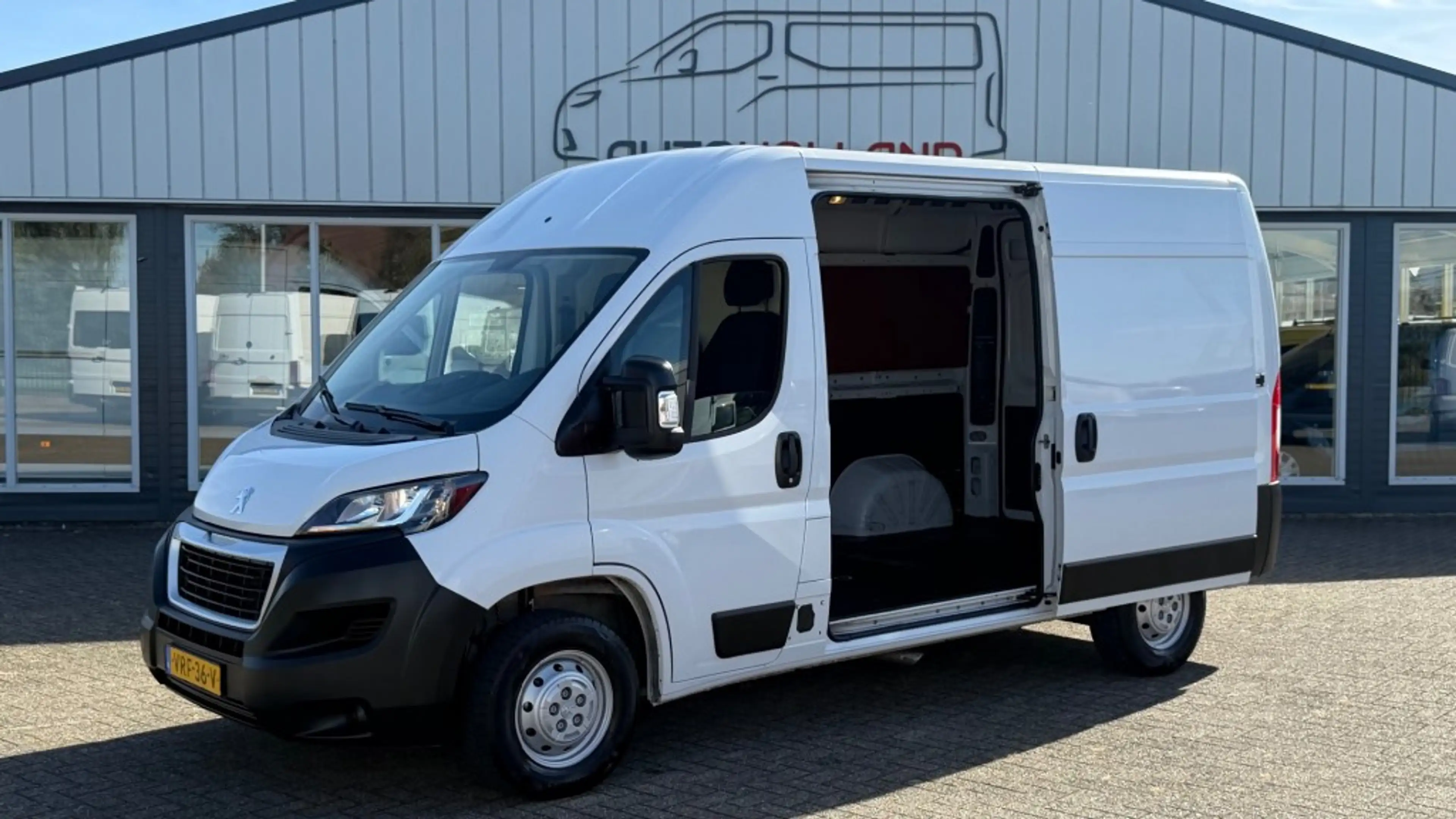 Peugeot Boxer 2.2 HDI 88KW 120PK L2H2 EURO 6 AIRCO/ CRUISE CONTR — photo 17