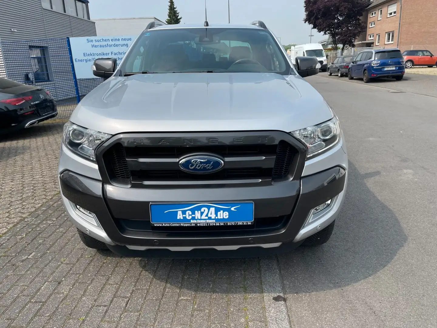 Ford Ranger Wildtrak Doppelkabine 4x4 Standheizung Argent - 2