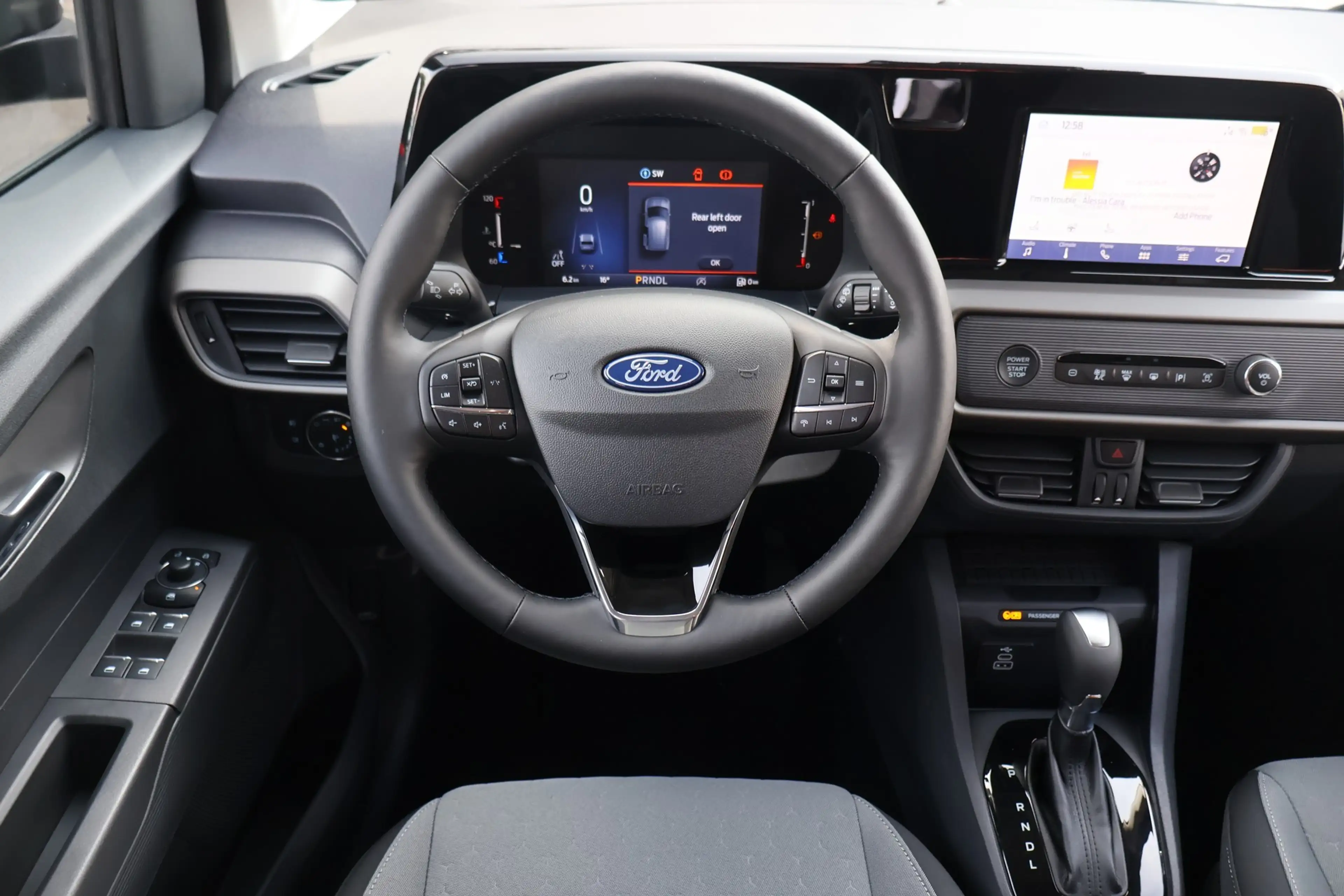 Ford Tourneo Courier Titanium 1.0 EB Aut. Kamera AHK — photo 10