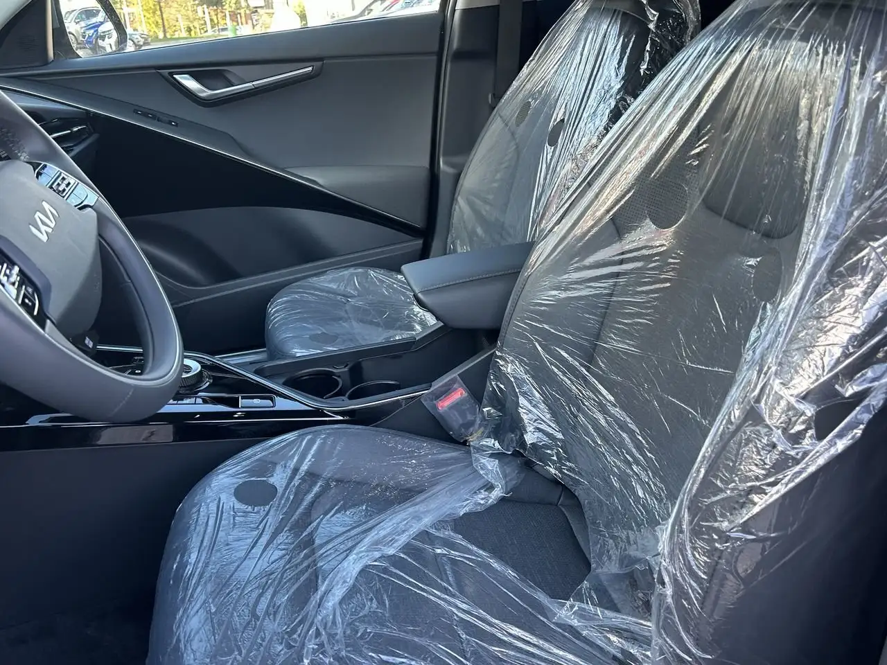 Kia Niro снимка Kia Niro