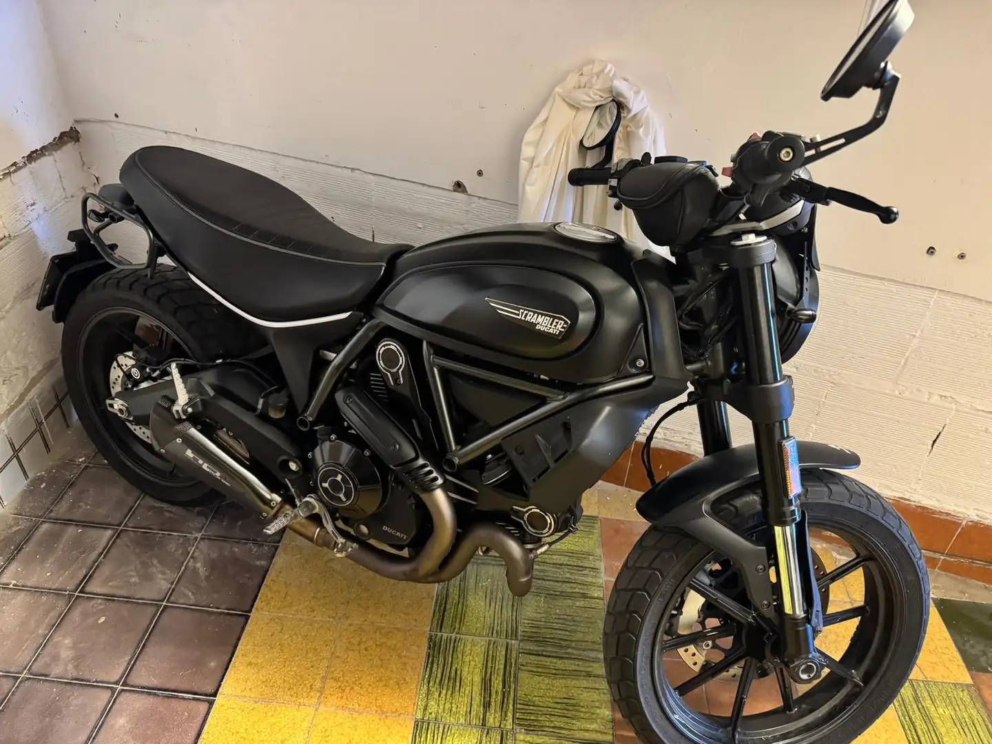 Ducati Scrambler icon dark - 2