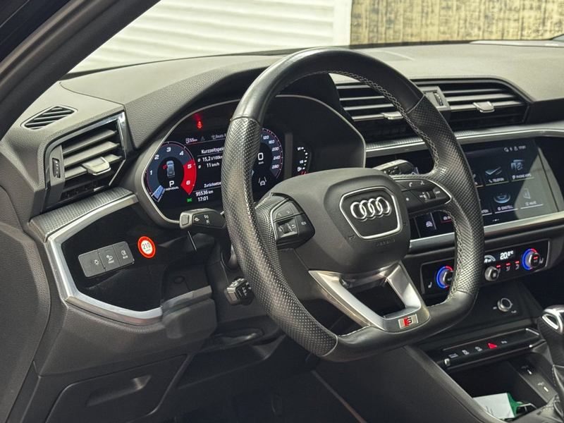 Audi Q3 35 2.0 TDI 2xS line — photo 12