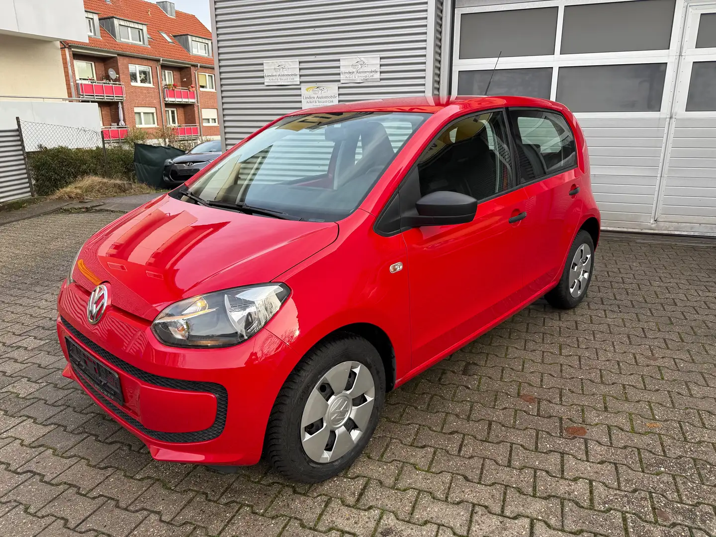 Volkswagen up! take up! Rouge - 1