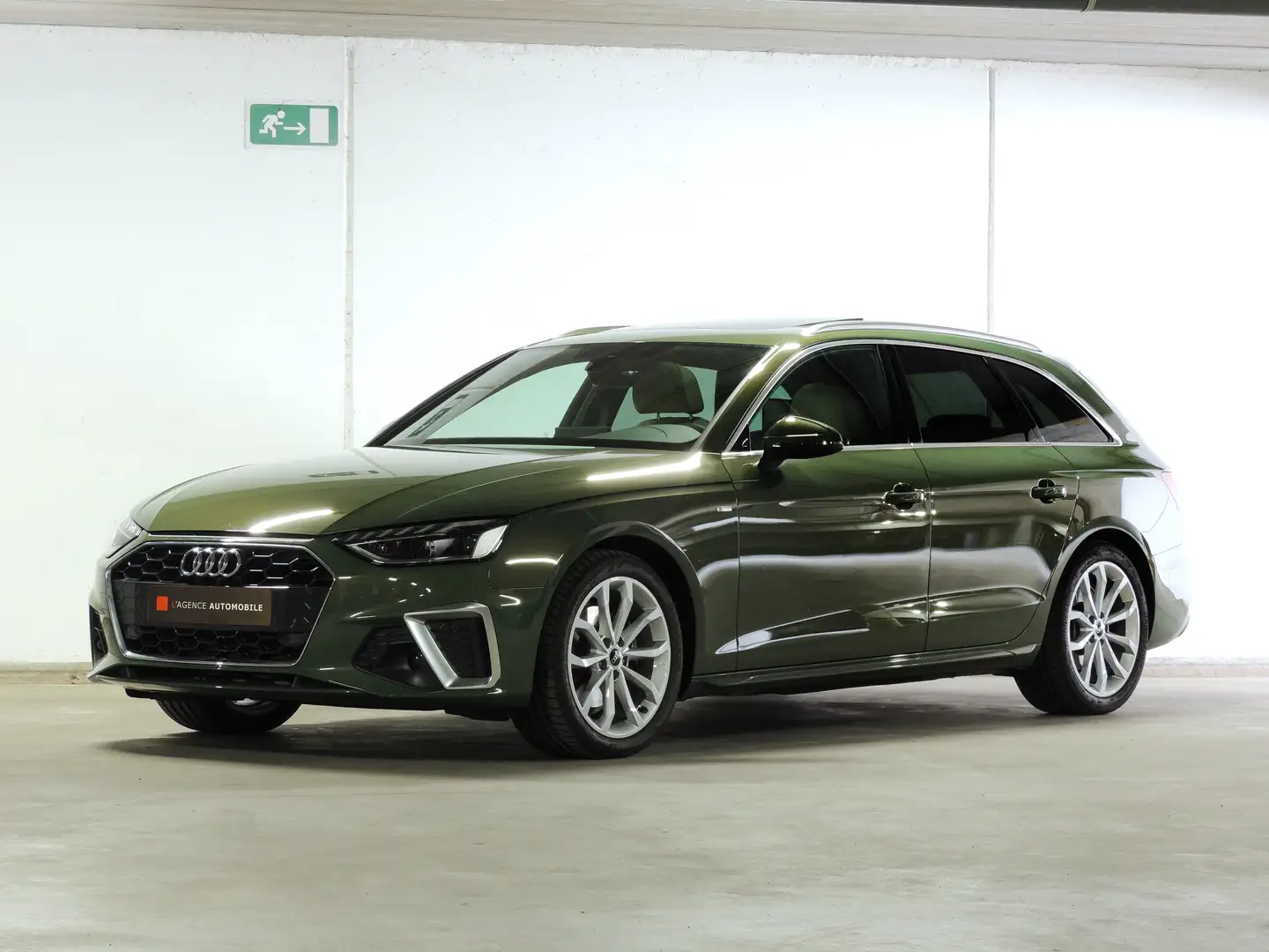 Audi A4 Avant 35 TFSI S tronic - GARANTIE AUDI 11/2026 Vert - 2
