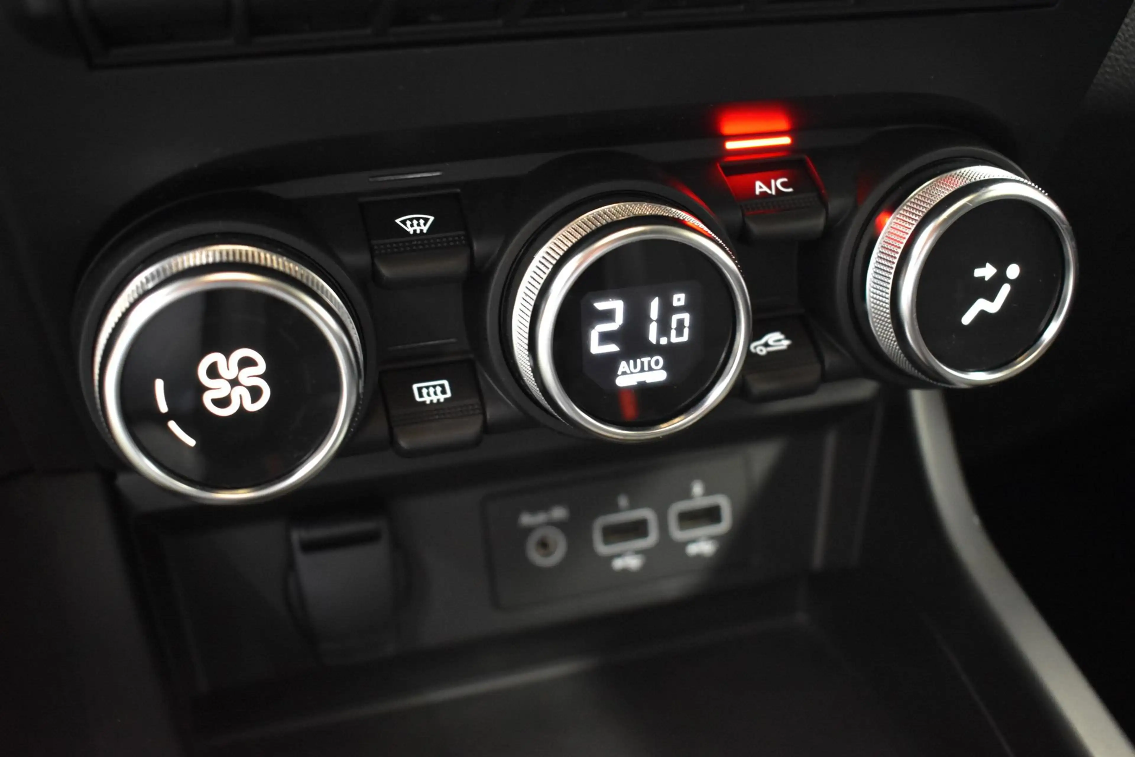 Renault Arkana Intens E-Tech/Valckenier Denderhoutem — photo 9