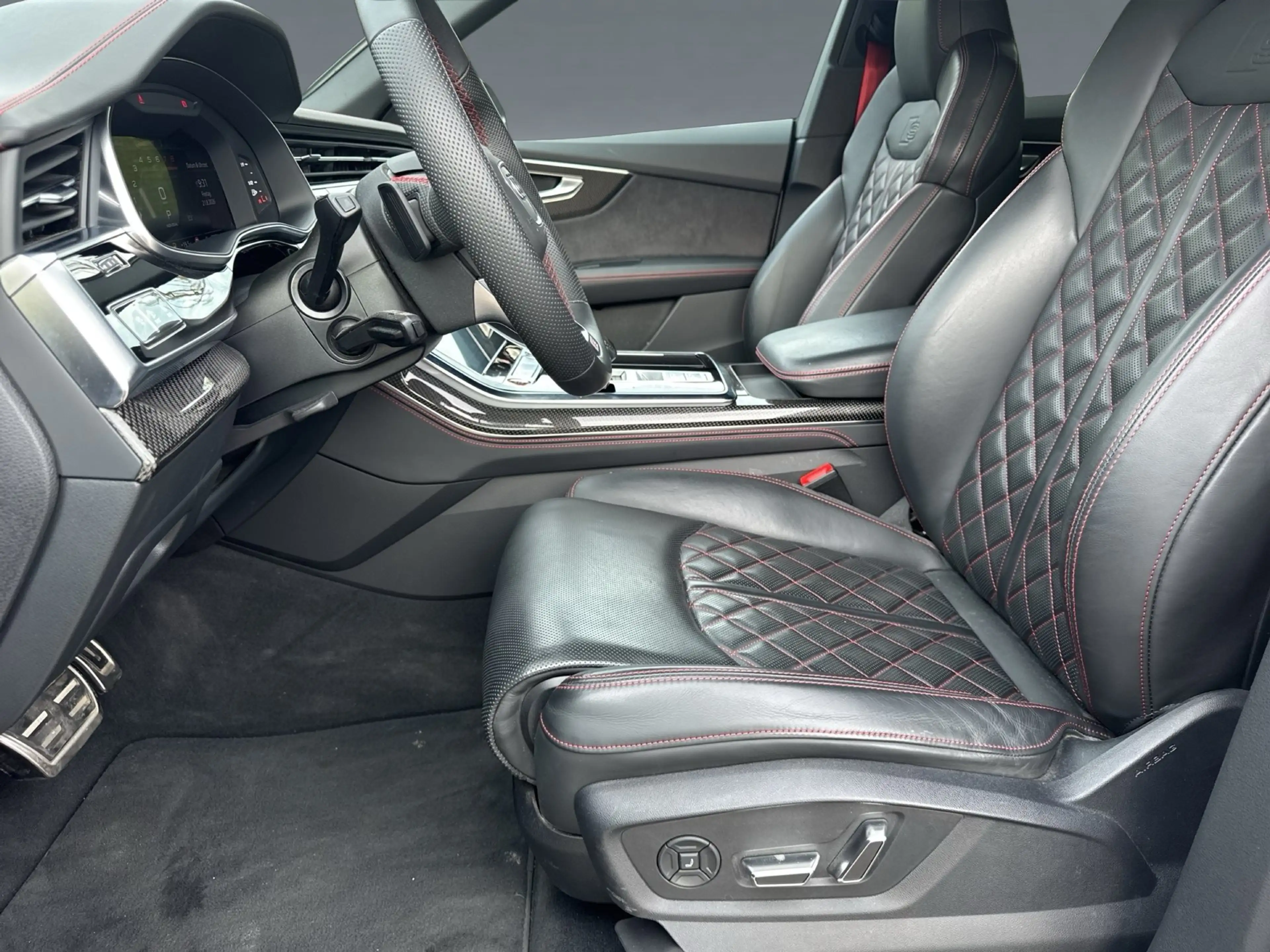 Audi SQ8 TFSI tiptronic competition HD-MATRIX AHK 23" — photo 13