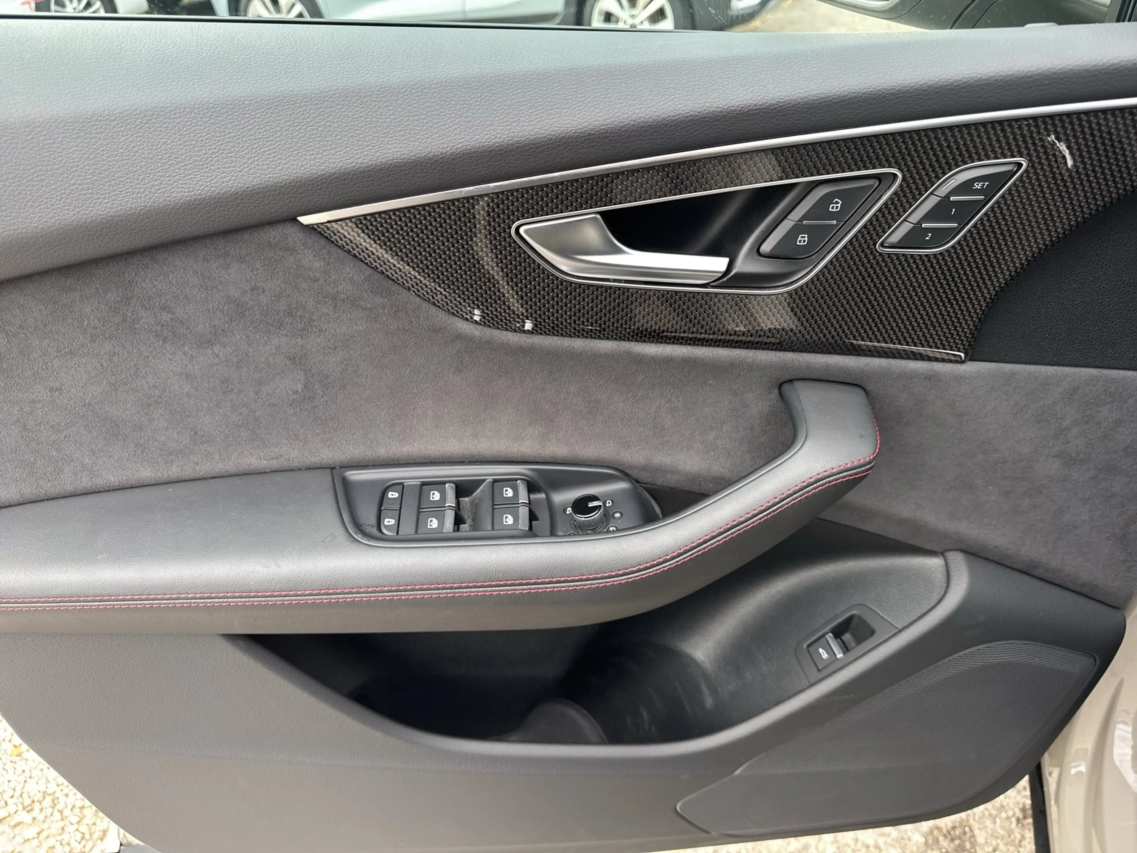 Audi SQ8 TFSI tiptronic competition HD-MATRIX AHK 23" — photo 15