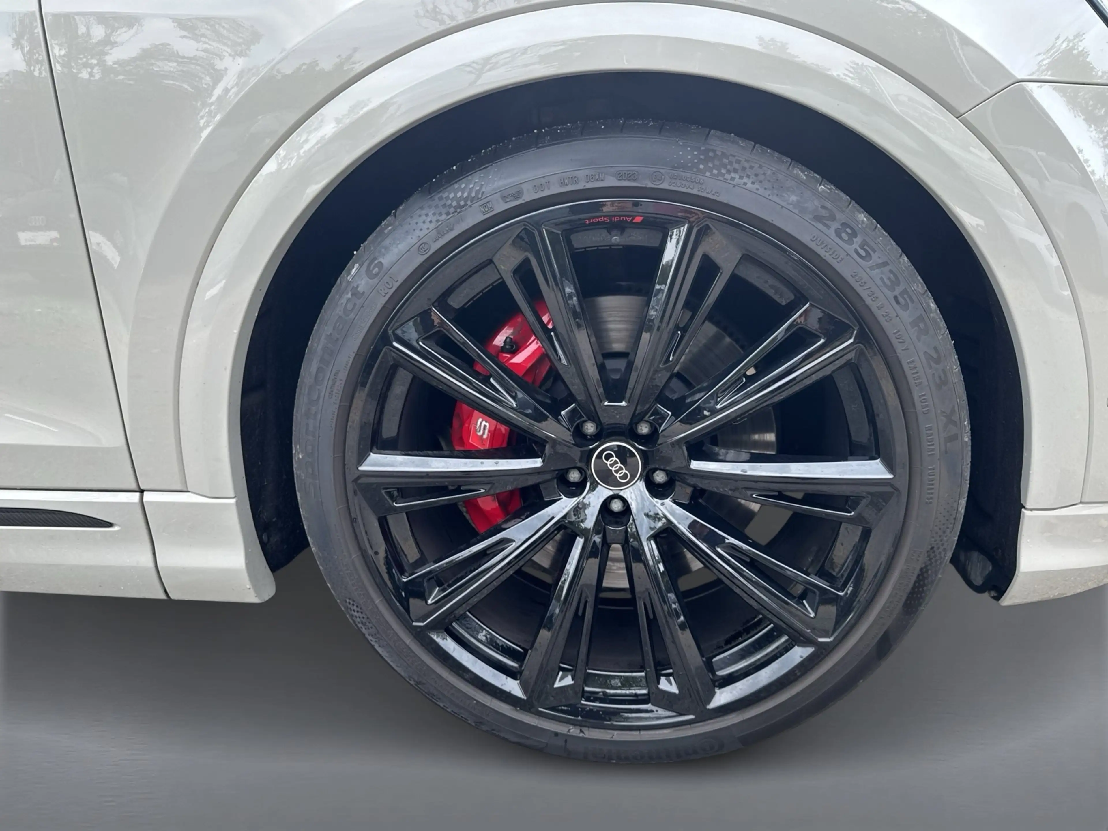 Audi SQ8 TFSI tiptronic competition HD-MATRIX AHK 23" — photo 6