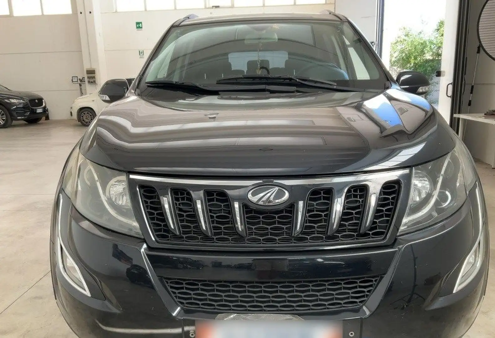 Mahindra XUV500 4X4 7 POSTI Noir - 2