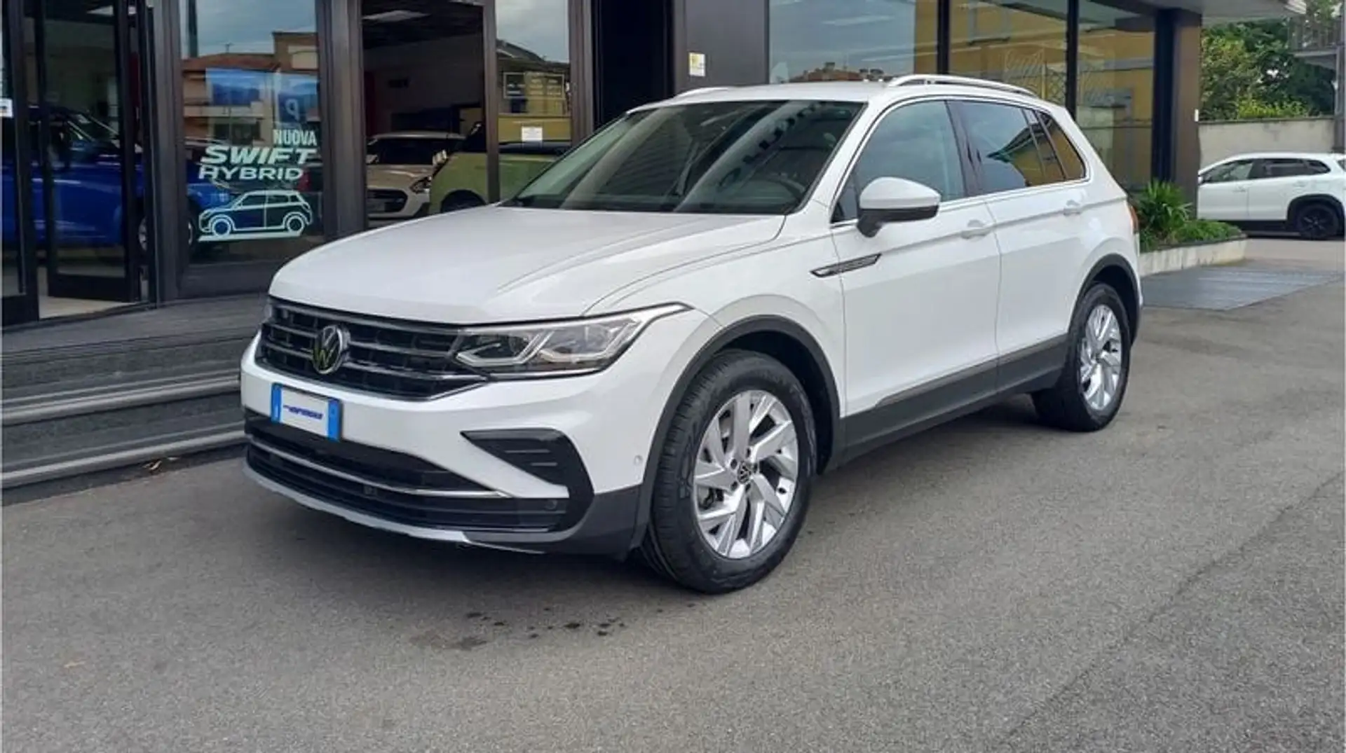 Volkswagen Tiguan 1.5 TSI 150 CV DSG Weiß - 1