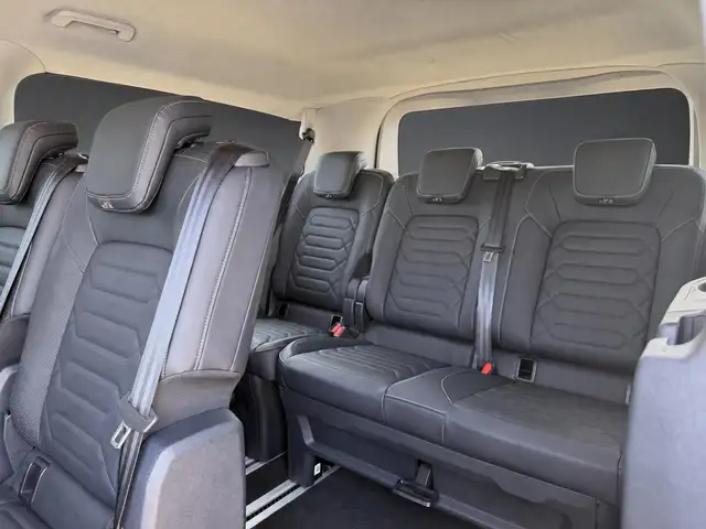 Ford Tourneo Custom view 15