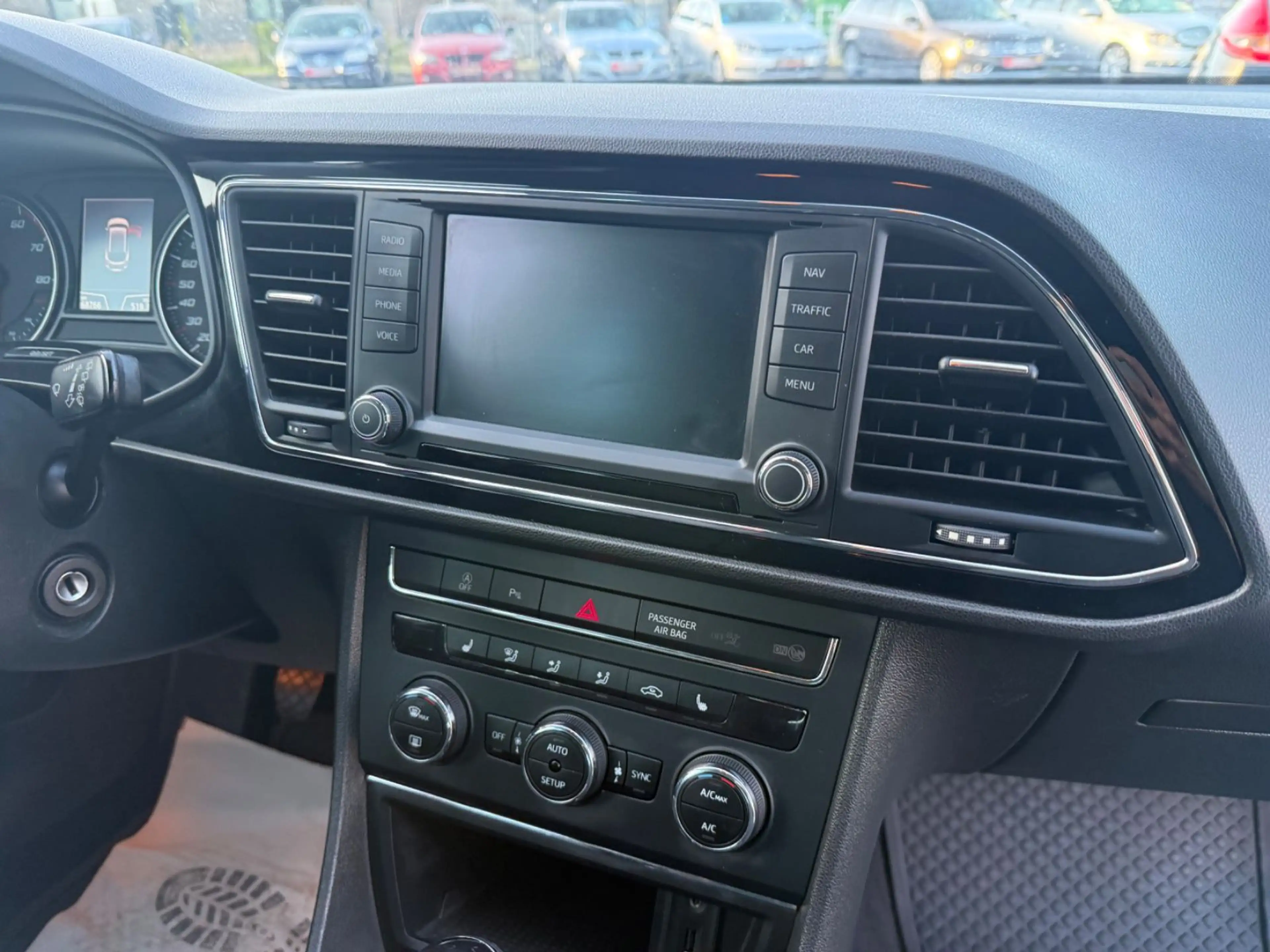 SEAT Leon ST Style*2.HAND*SCHECKHEFT*NAVI*6-GANG — photo 13