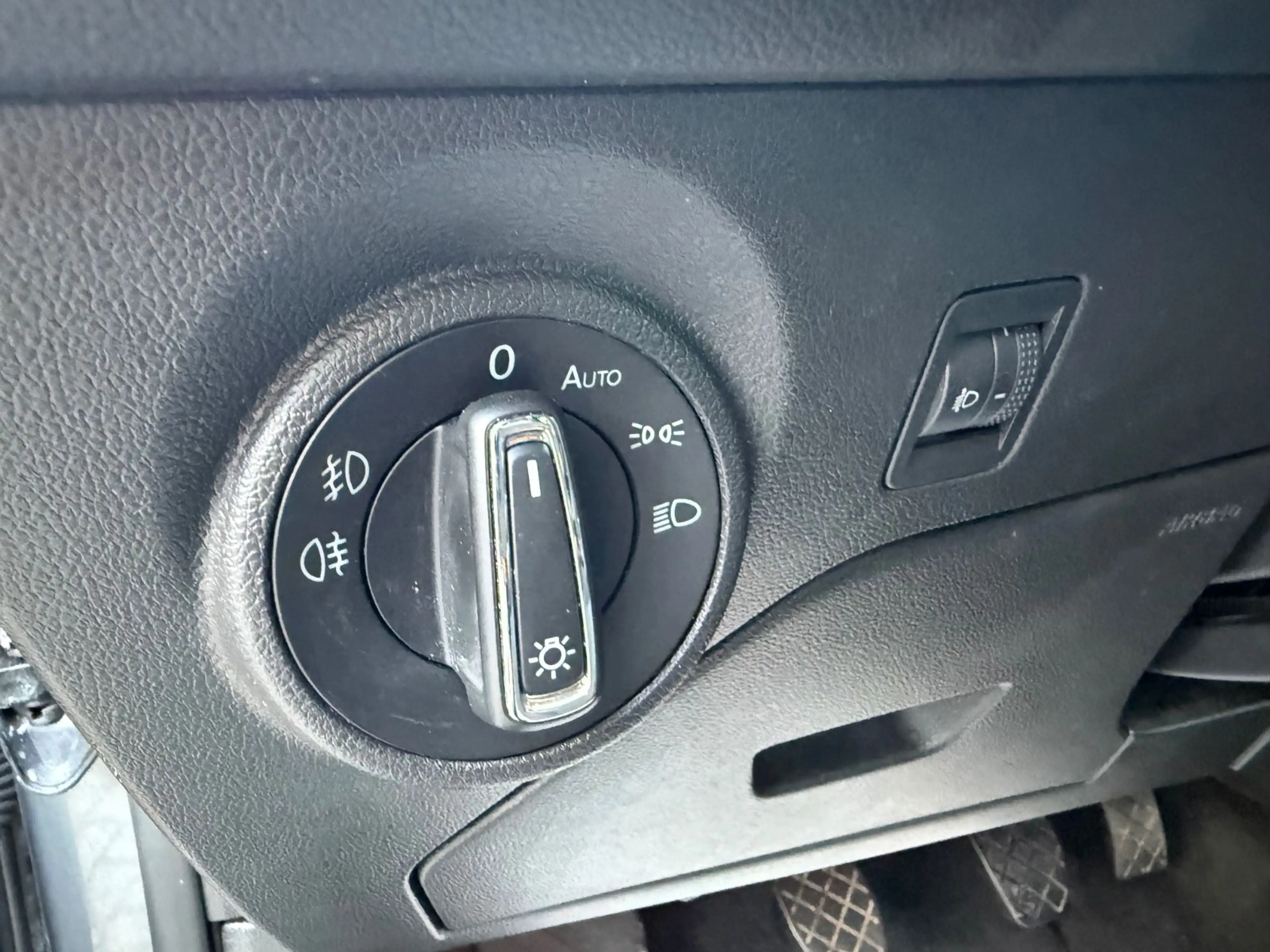 SEAT Leon ST Style*2.HAND*SCHECKHEFT*NAVI*6-GANG — photo 15