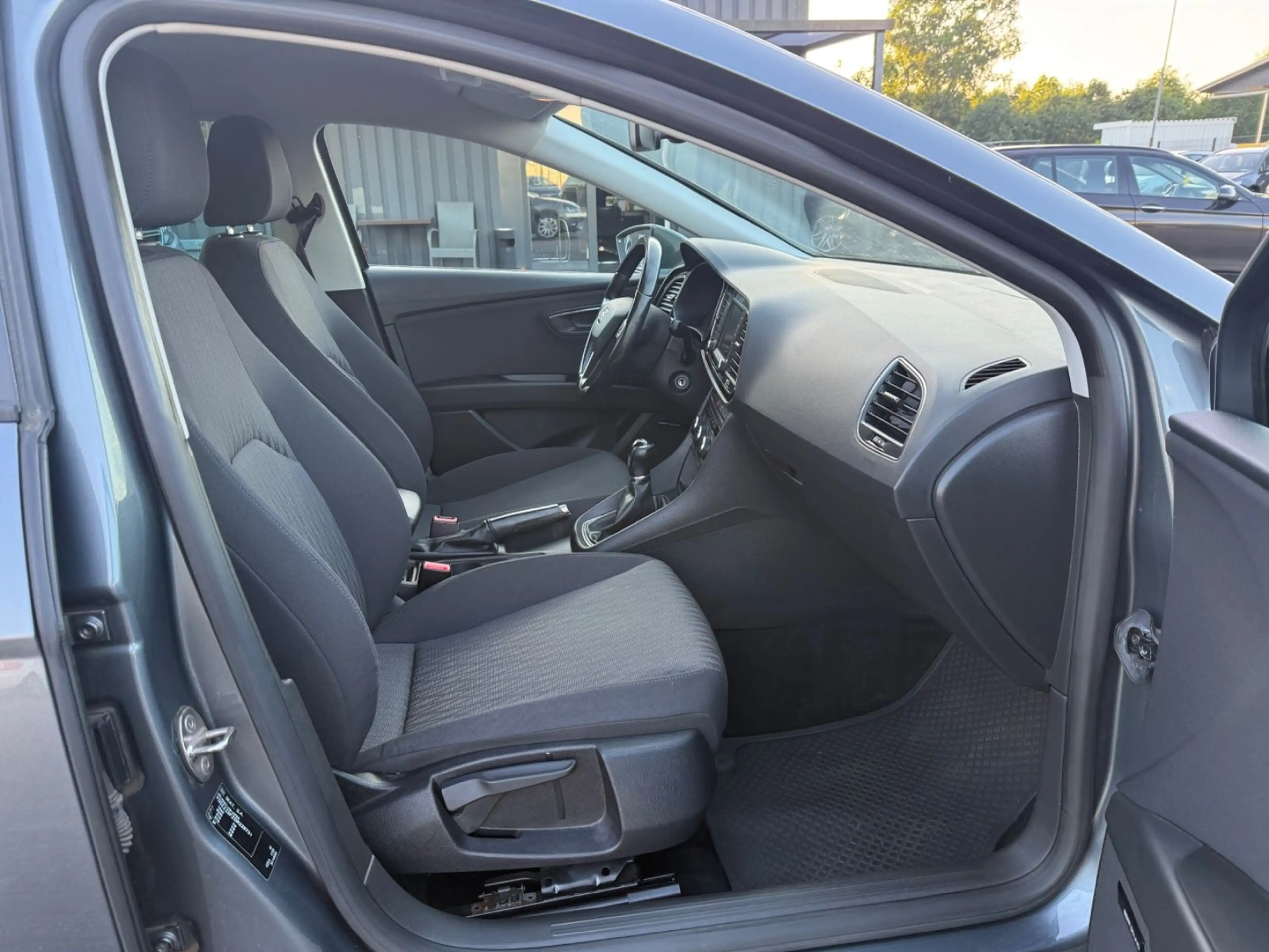 SEAT Leon ST Style*2.HAND*SCHECKHEFT*NAVI*6-GANG — photo 11